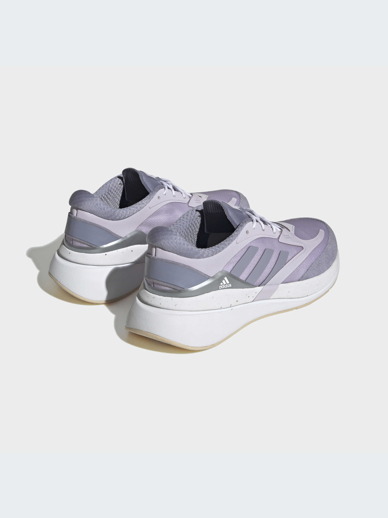 Кроссовки Adidas модель HR0255 Кроссовки Adidas модель HR0255 Фото