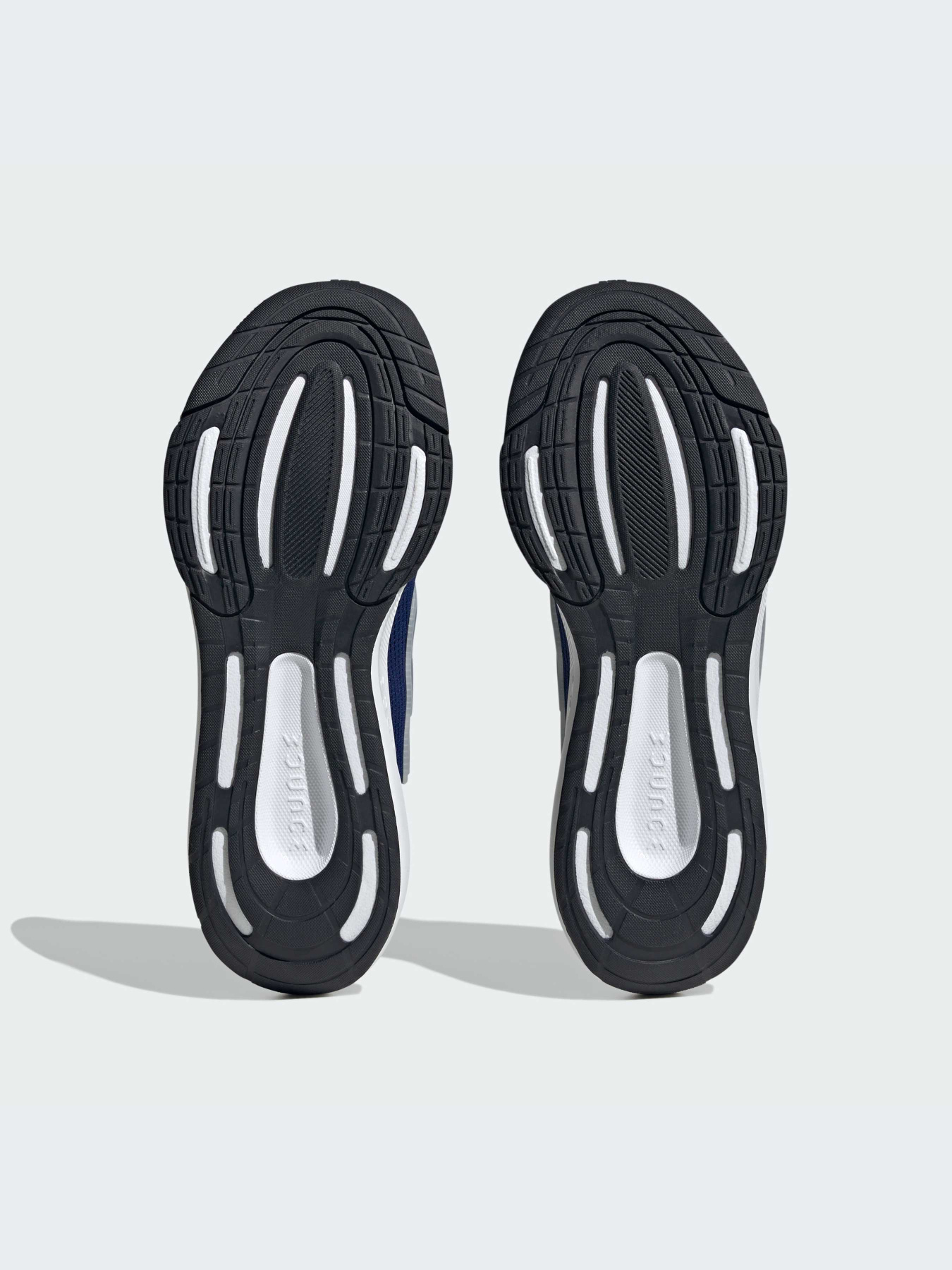 Кроссовки Adidas модель HP5774 Кроссовки Adidas модель HP5774 Фото