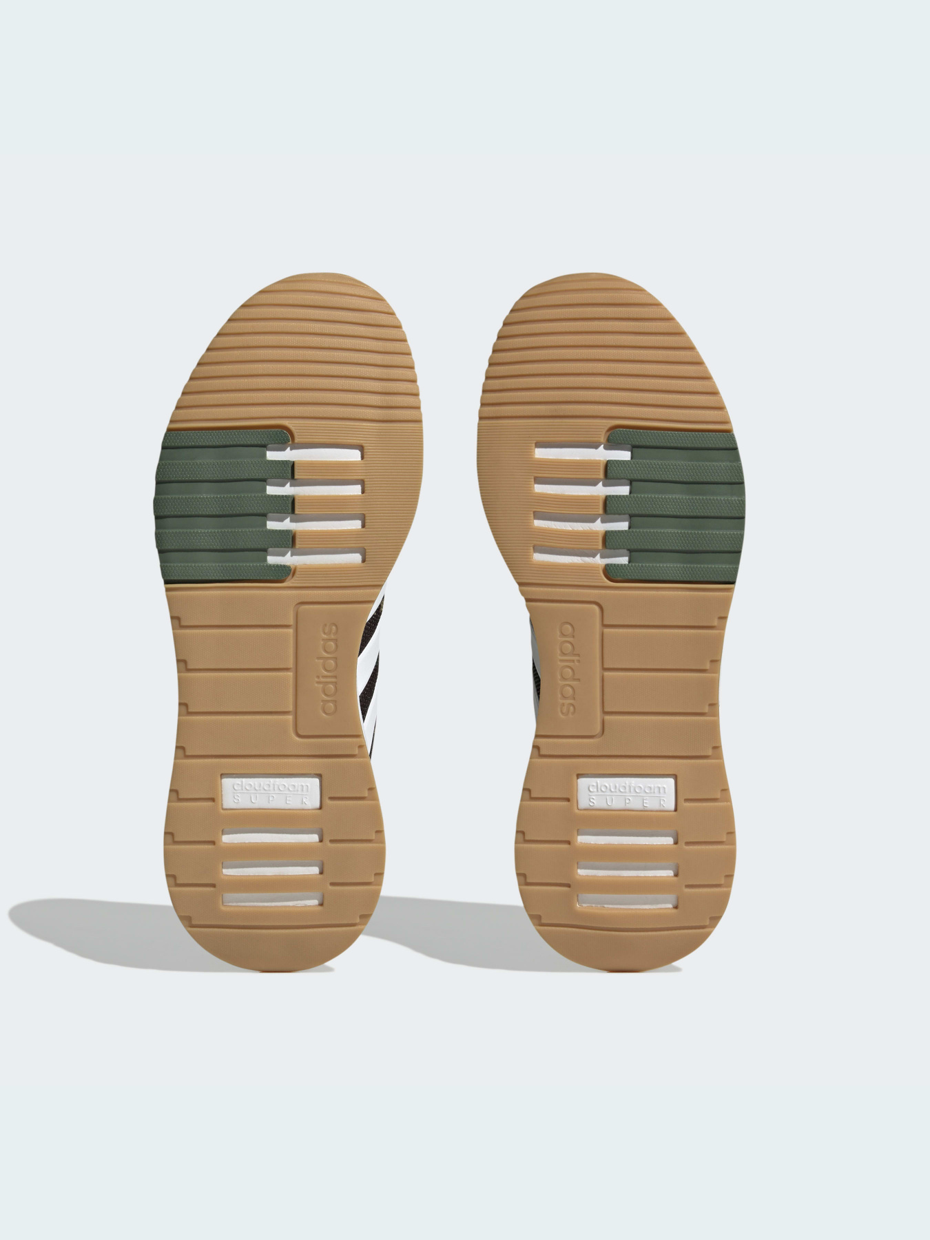 Кросівки Adidas Racer модель HP2720 Кросівки Adidas Racer модель HP2720 Фото