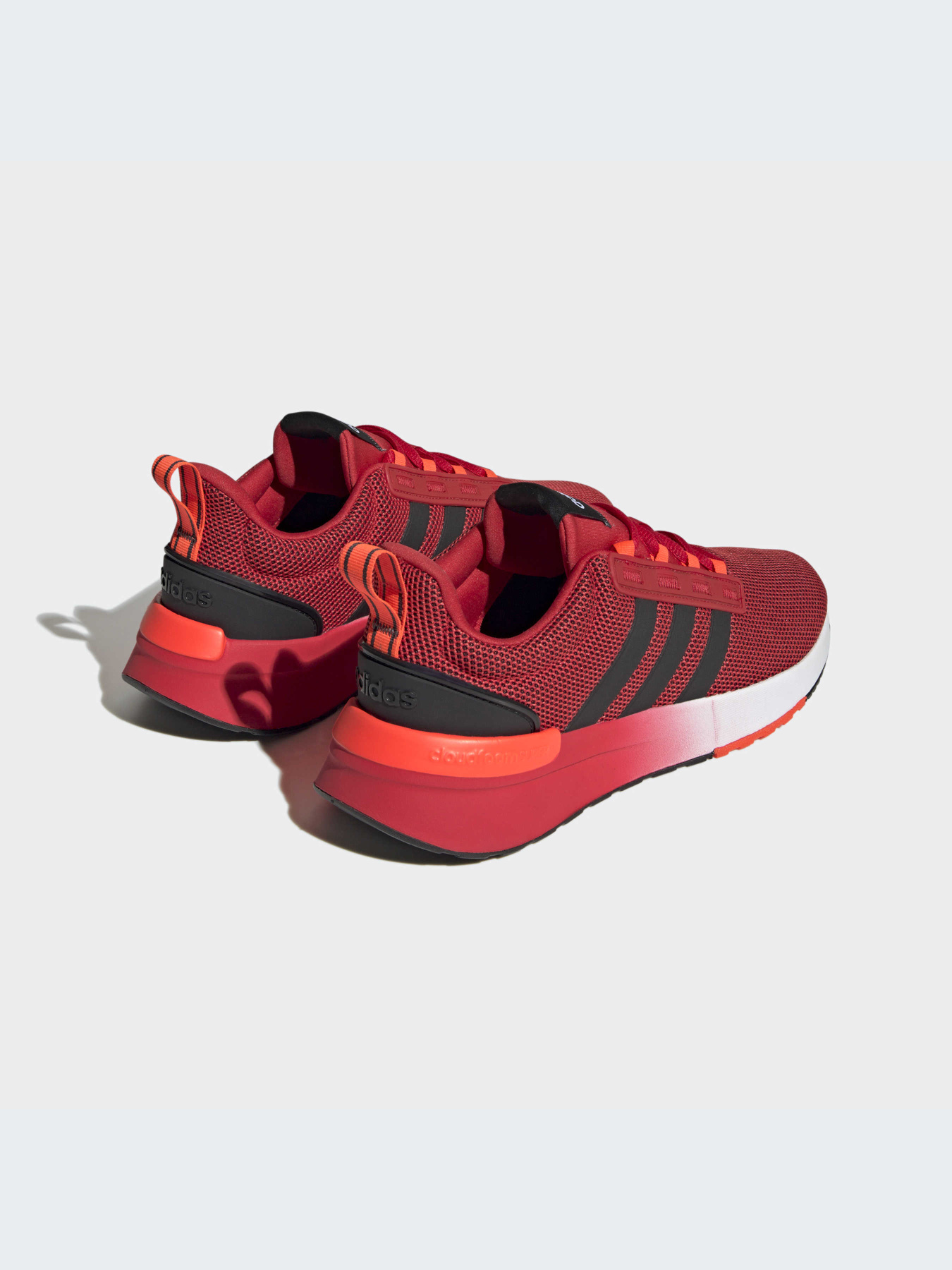 Кросівки Adidas Racer модель HP2725 Кросівки Adidas Racer модель HP2725 Фото