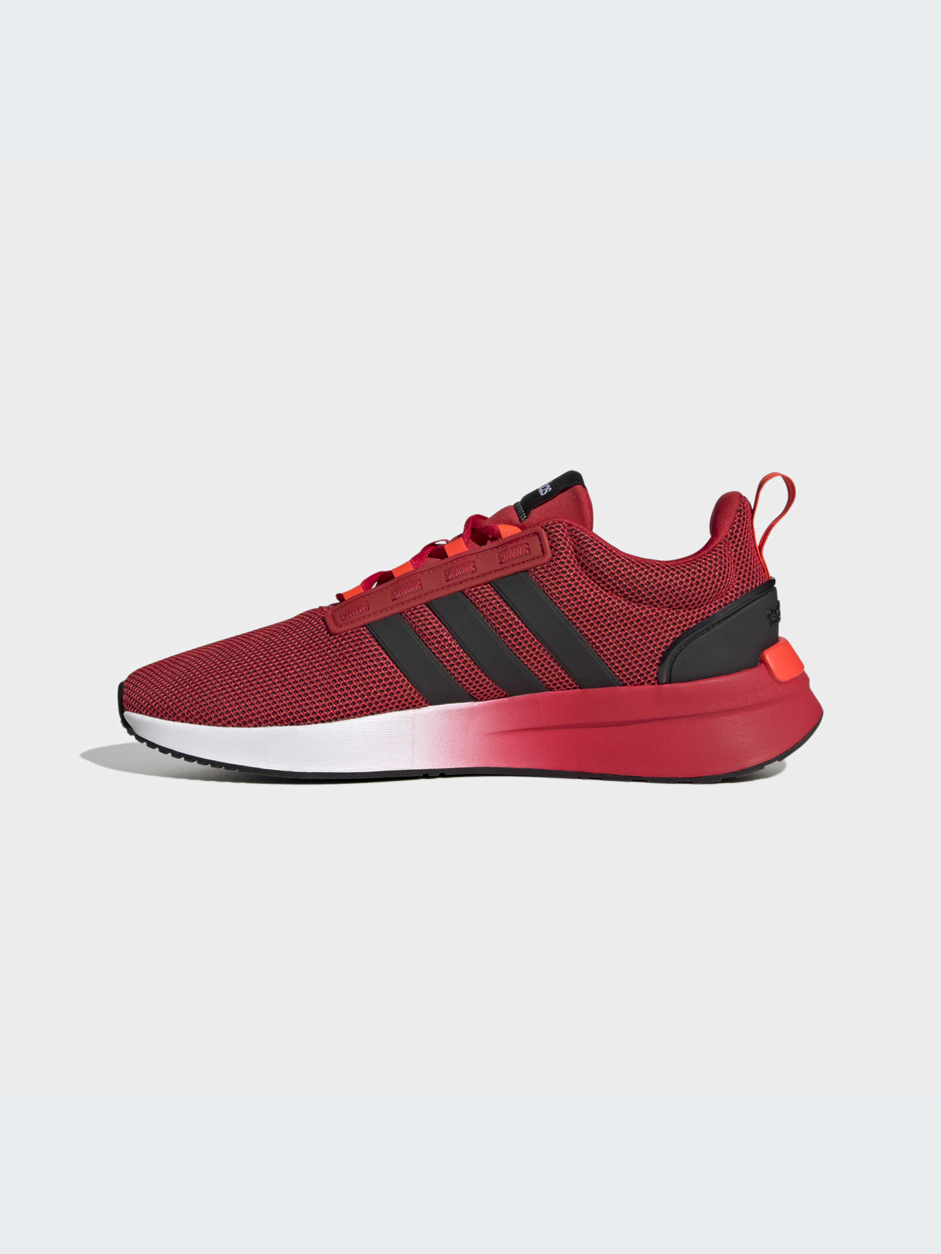 Кросівки Adidas Racer модель HP2725 Кросівки Adidas Racer модель HP2725 Фото