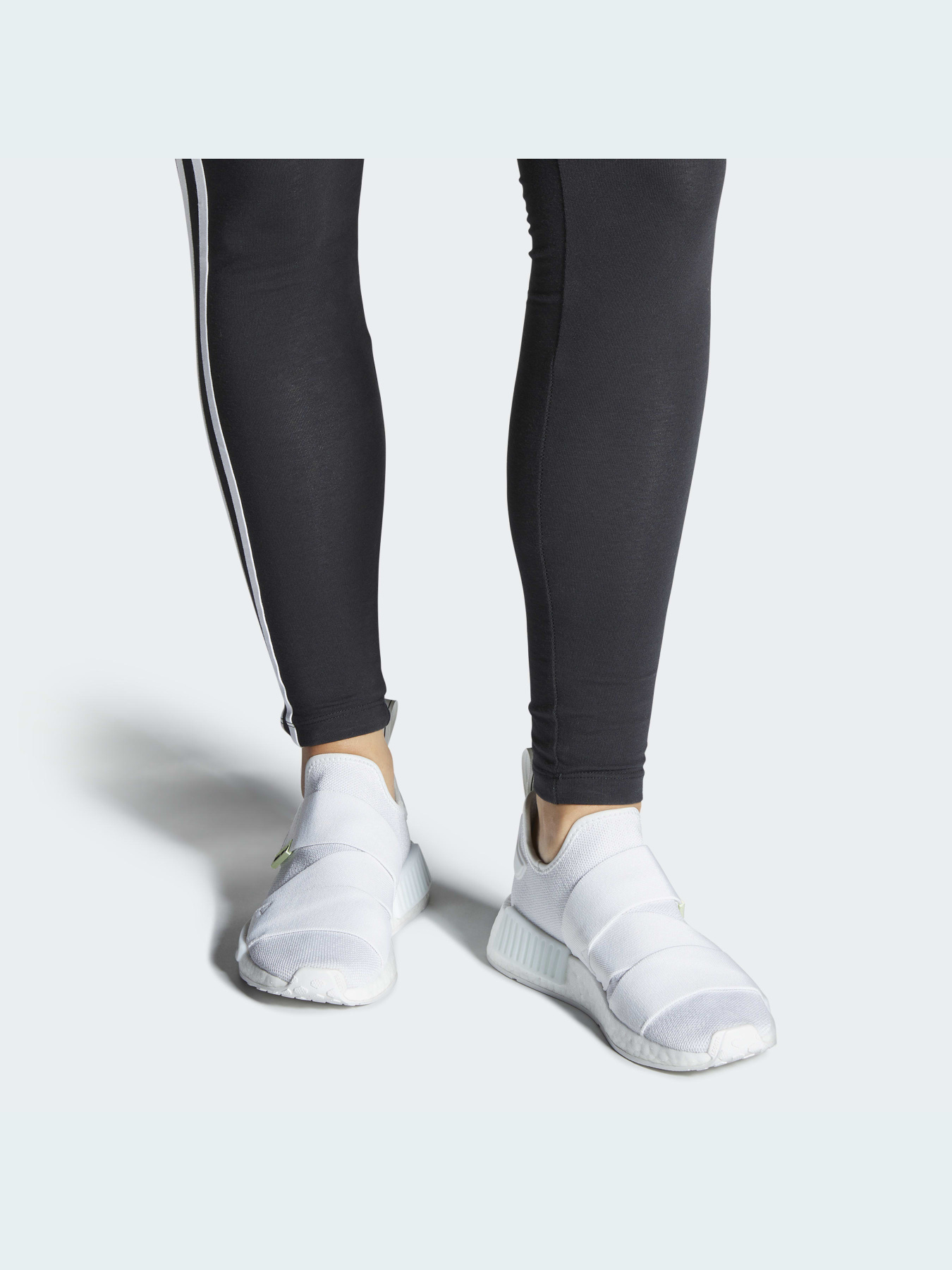 Кросівки Adidas NMD модель GW5699 Кросівки Adidas NMD модель GW5699 Фото