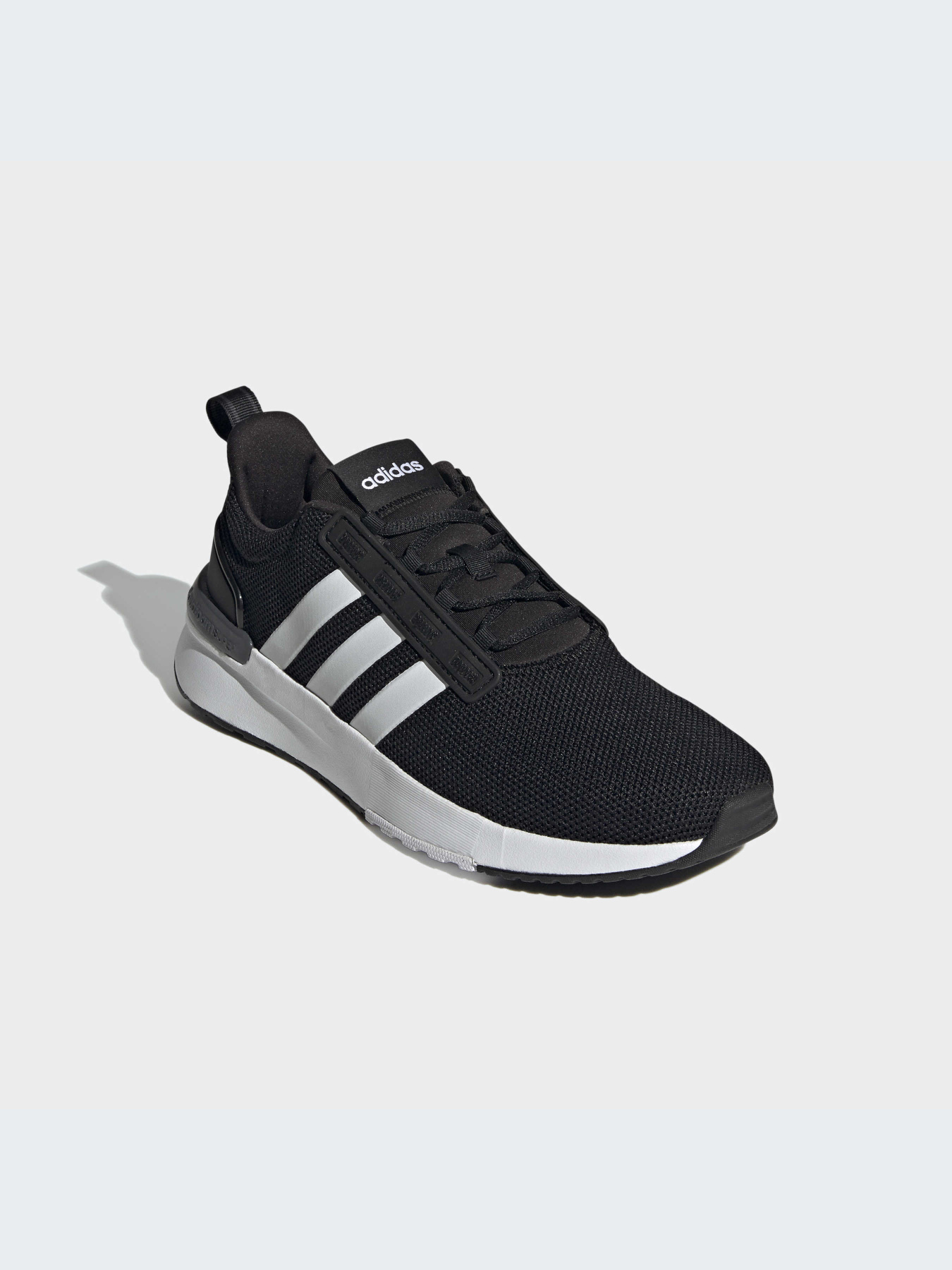 Кросівки Adidas Racer модель GZ8184 Фото