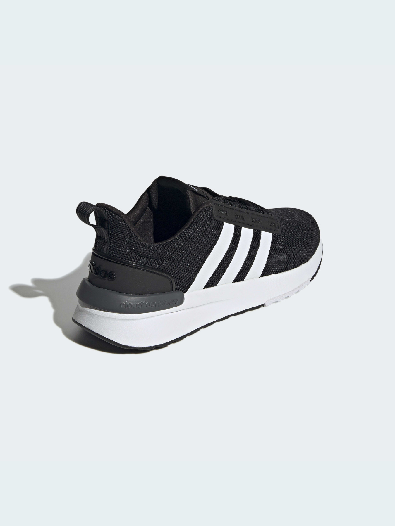 Кросівки Adidas Racer модель GZ8184 Фото