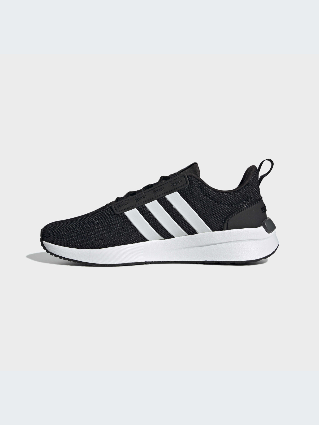Кросівки Adidas Racer модель GZ8184 Фото
