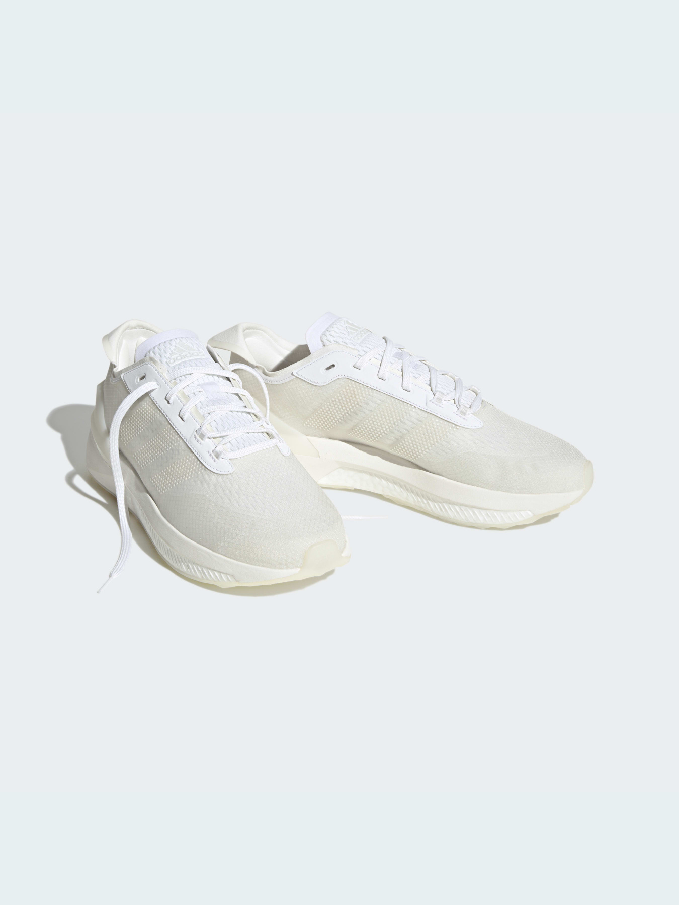 Кроссовки Adidas AVRYN модель HP5972 Фото