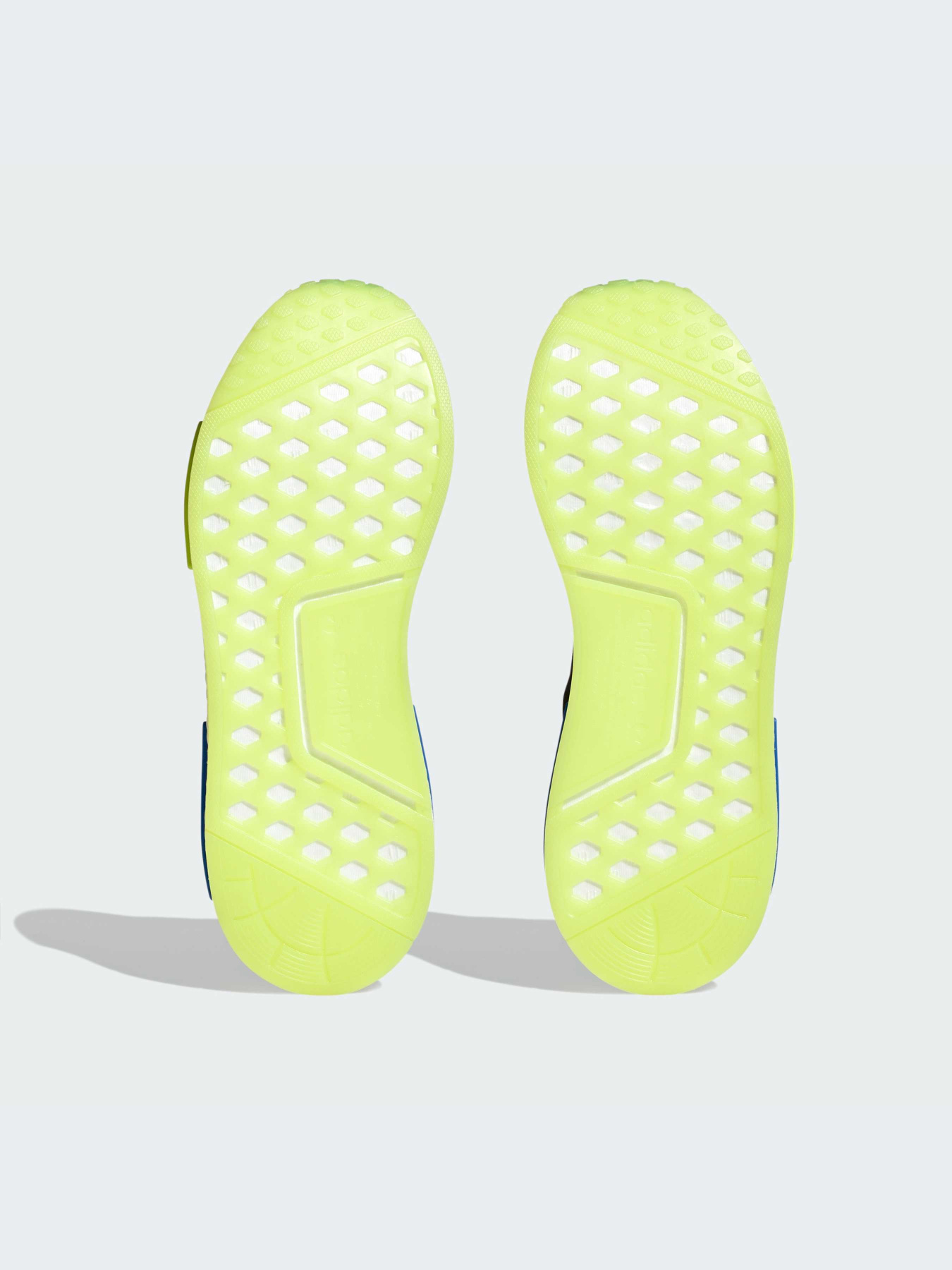 Кросівки Adidas NMD модель IE1844 Кросівки Adidas NMD модель IE1844 Фото