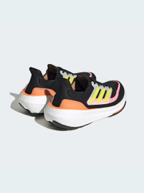 Кроссовки Adidas Ultraboost модель HQ6346 Фото
