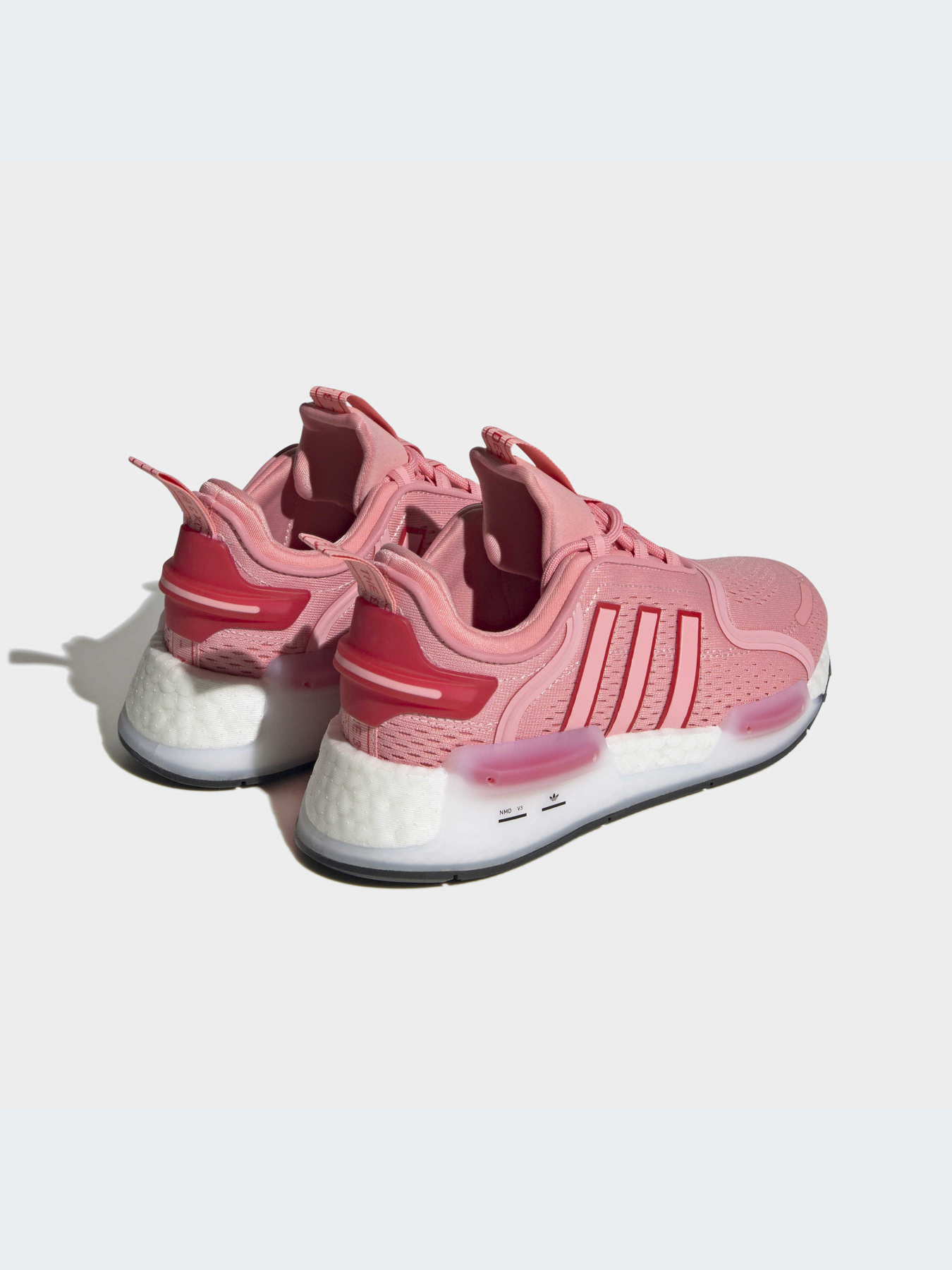 Кросівки Adidas NMD модель HQ1668 Кросівки Adidas NMD модель HQ1668 Фото