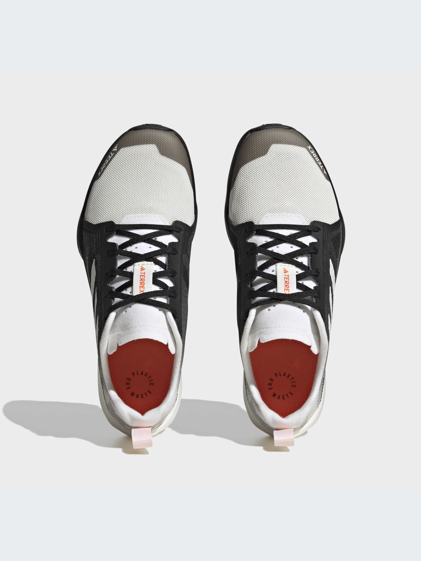 Кросівки Adidas Terrex модель HR1154 Кросівки Adidas Terrex модель HR1154 Фото