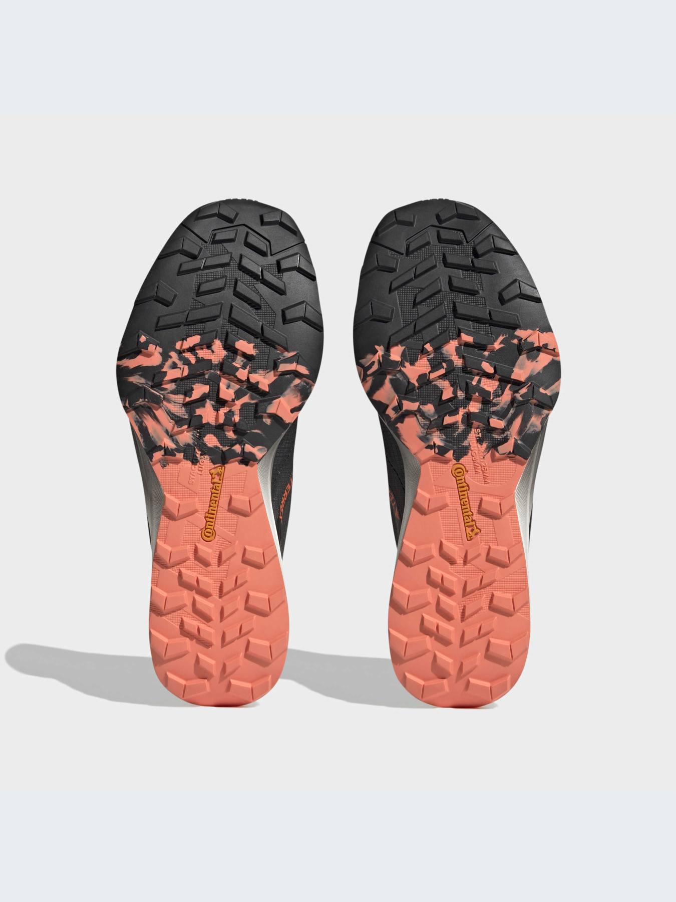 Кросівки Adidas Terrex модель HR1154 Кросівки Adidas Terrex модель HR1154 Фото
