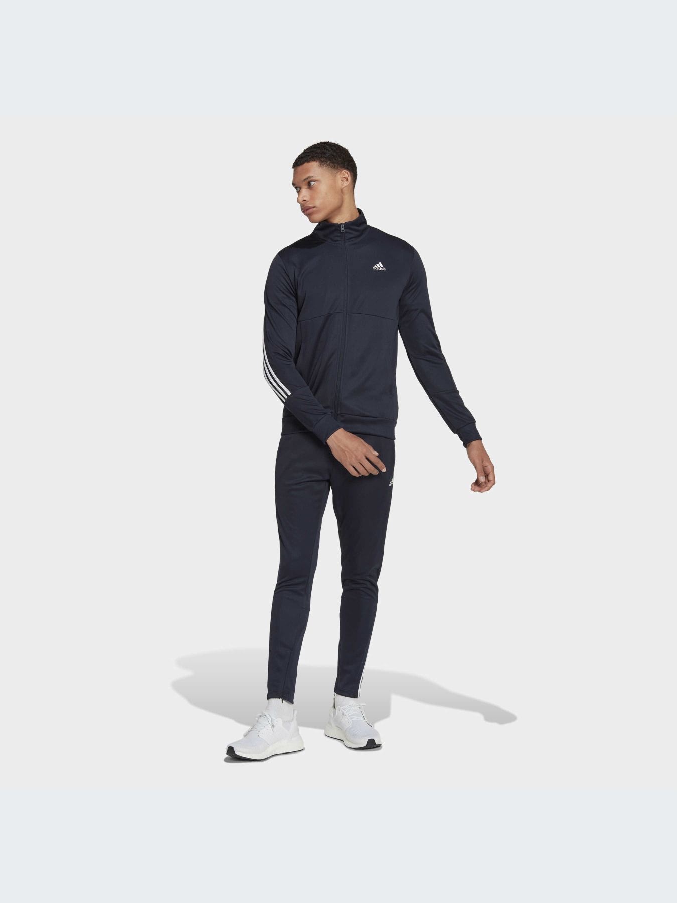 Костюмы Adidas модель HK4467 Фото