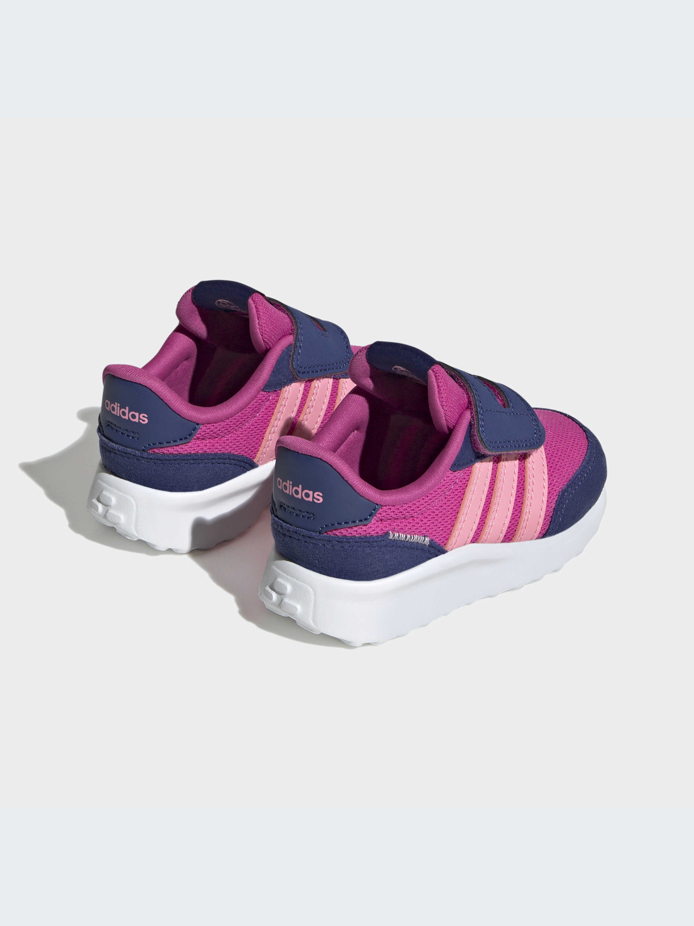 Кросівки Adidas модель HP7665 Кросівки Adidas модель HP7665 Фото