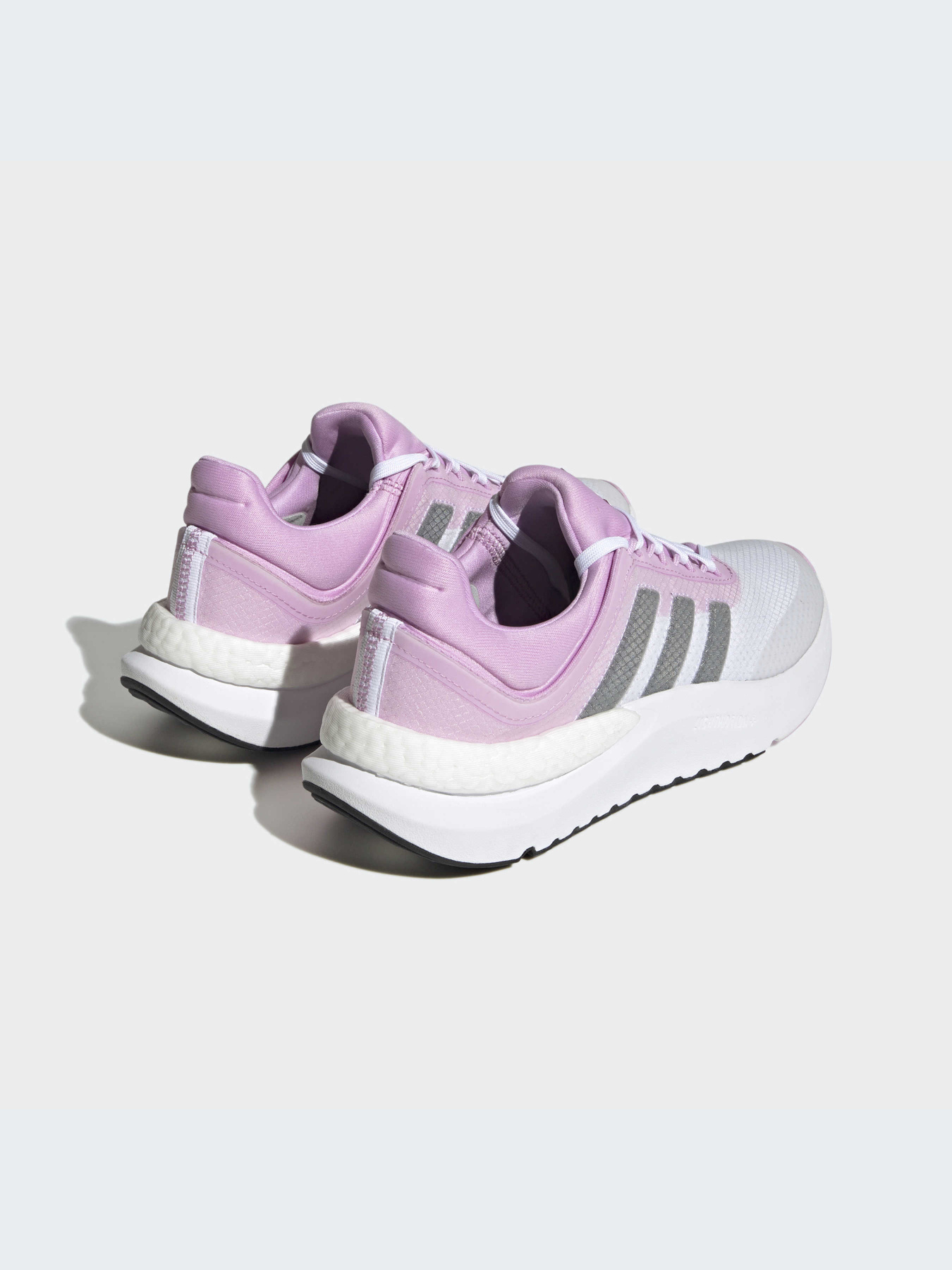 Кроссовки Adidas модель HP9882 Кроссовки Adidas модель HP9882 Фото