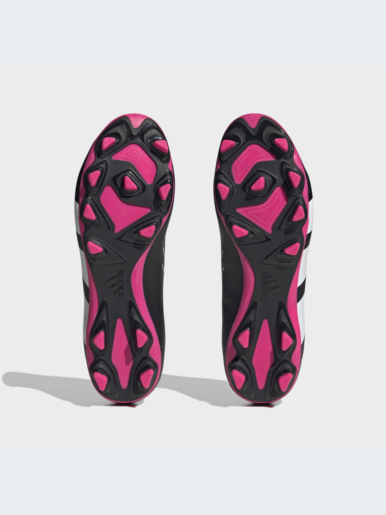 Кросівки Adidas Predator модель GW4604 Кросівки Adidas Predator модель GW4604 Фото