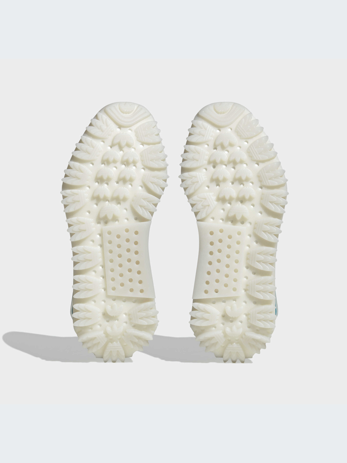 Кросівки Adidas NMD модель FZ5707 Кросівки Adidas NMD модель FZ5707 Фото