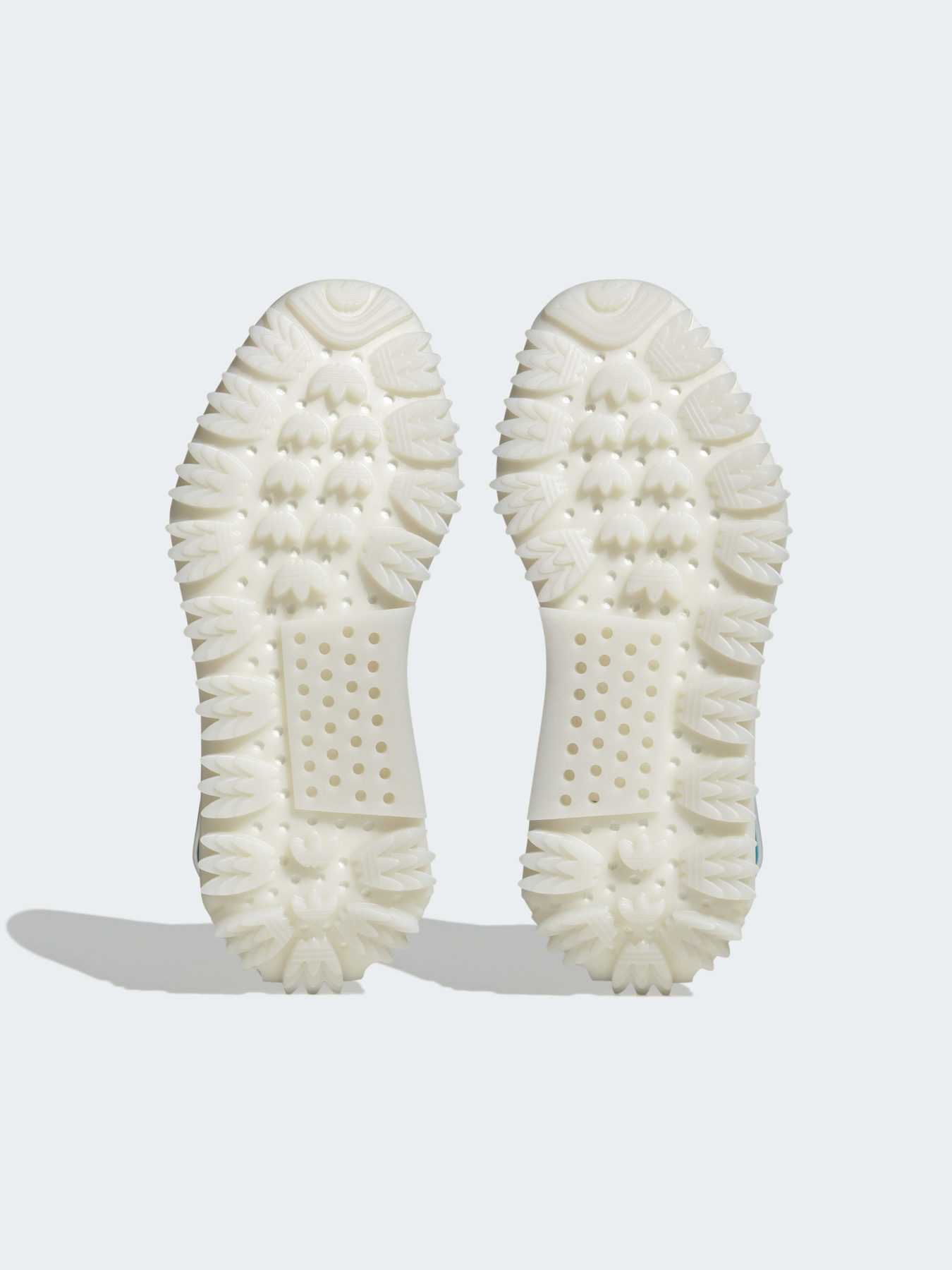 Кросівки Adidas NMD модель FZ5707 Кросівки Adidas NMD модель FZ5707 Фото