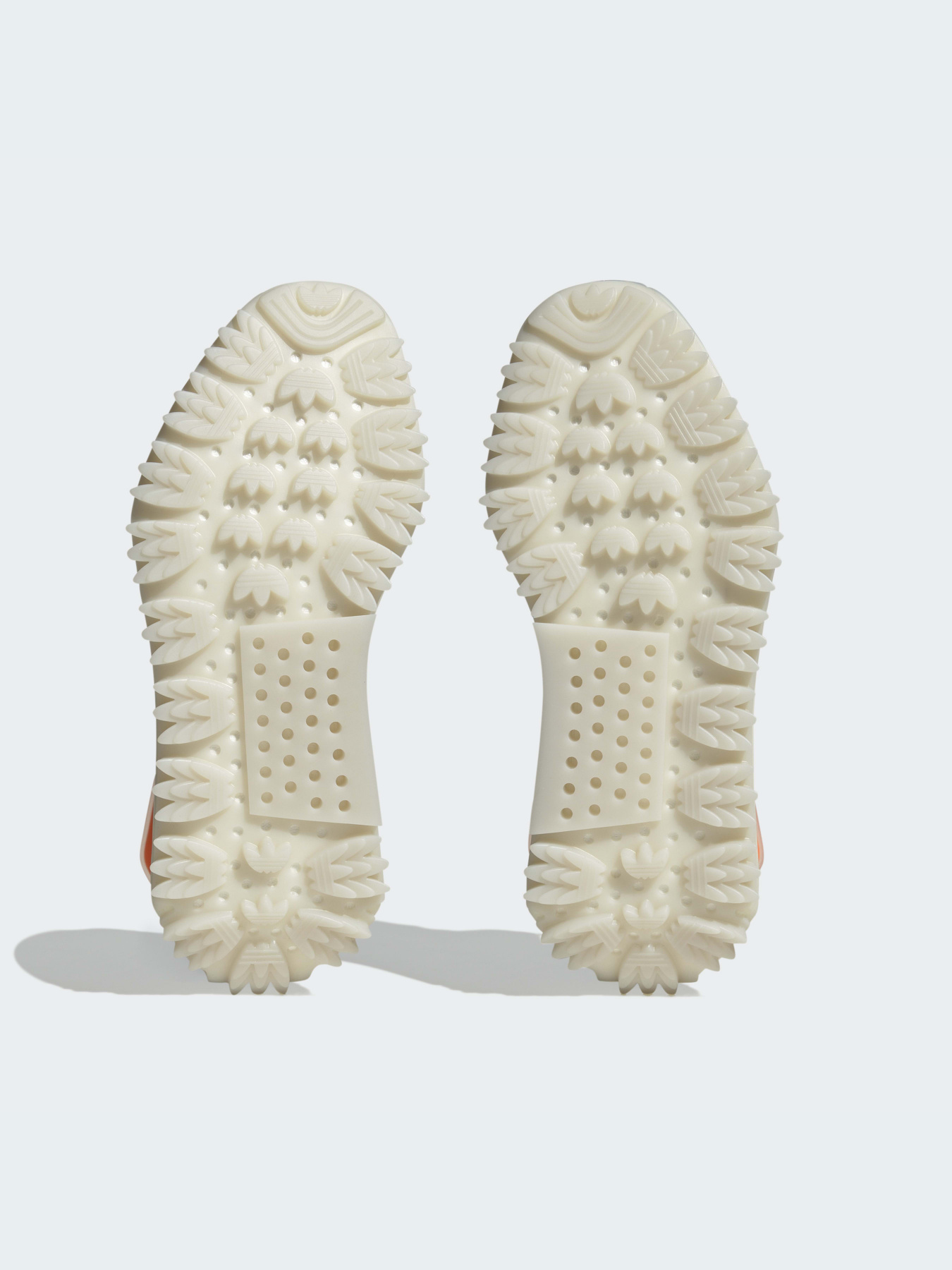Кросівки Adidas NMD модель FZ5706 Кросівки Adidas NMD модель FZ5706 Фото