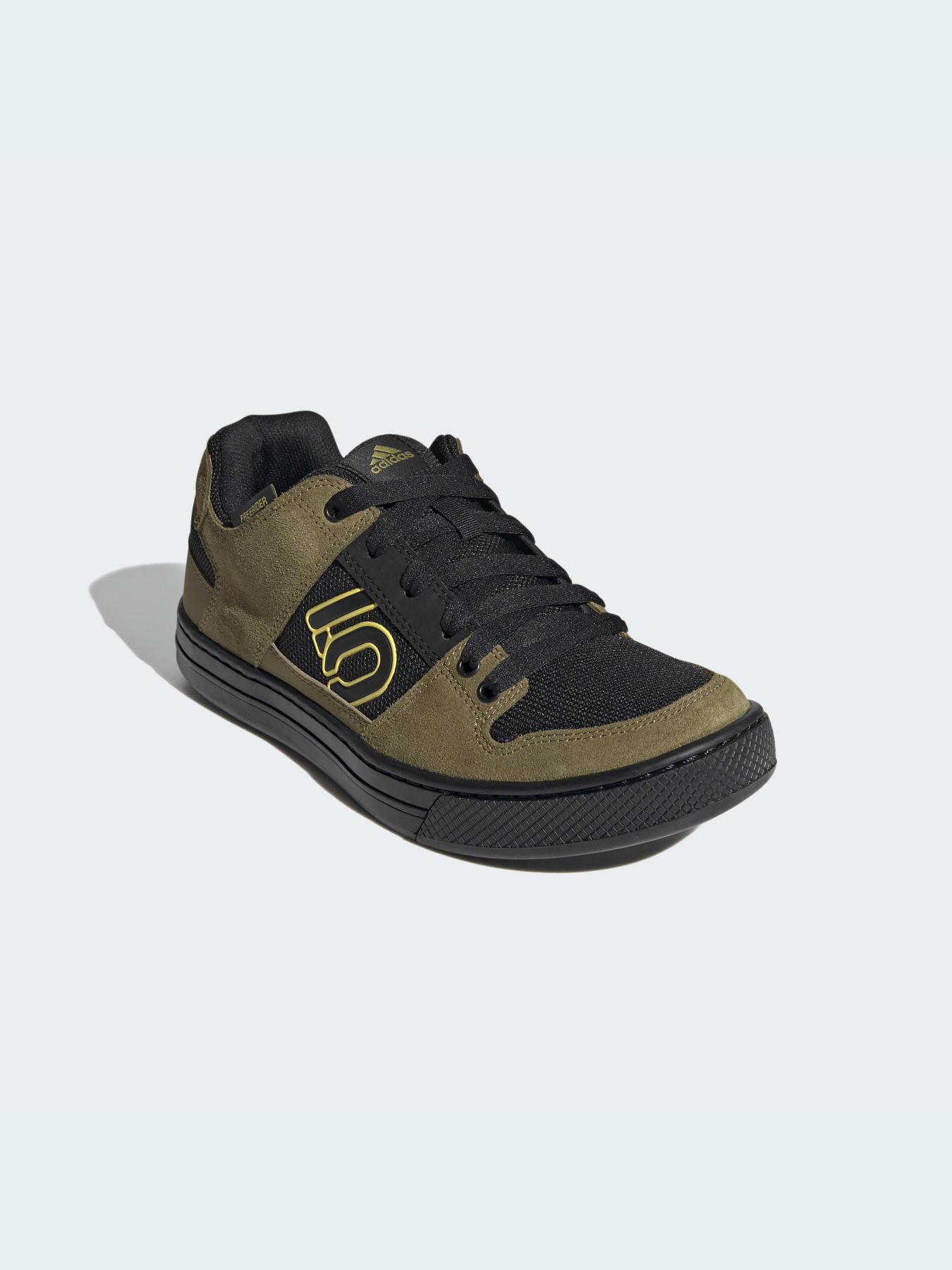 Кросівки Adidas модель FW2841 Кросівки Adidas модель FW2841 Фото