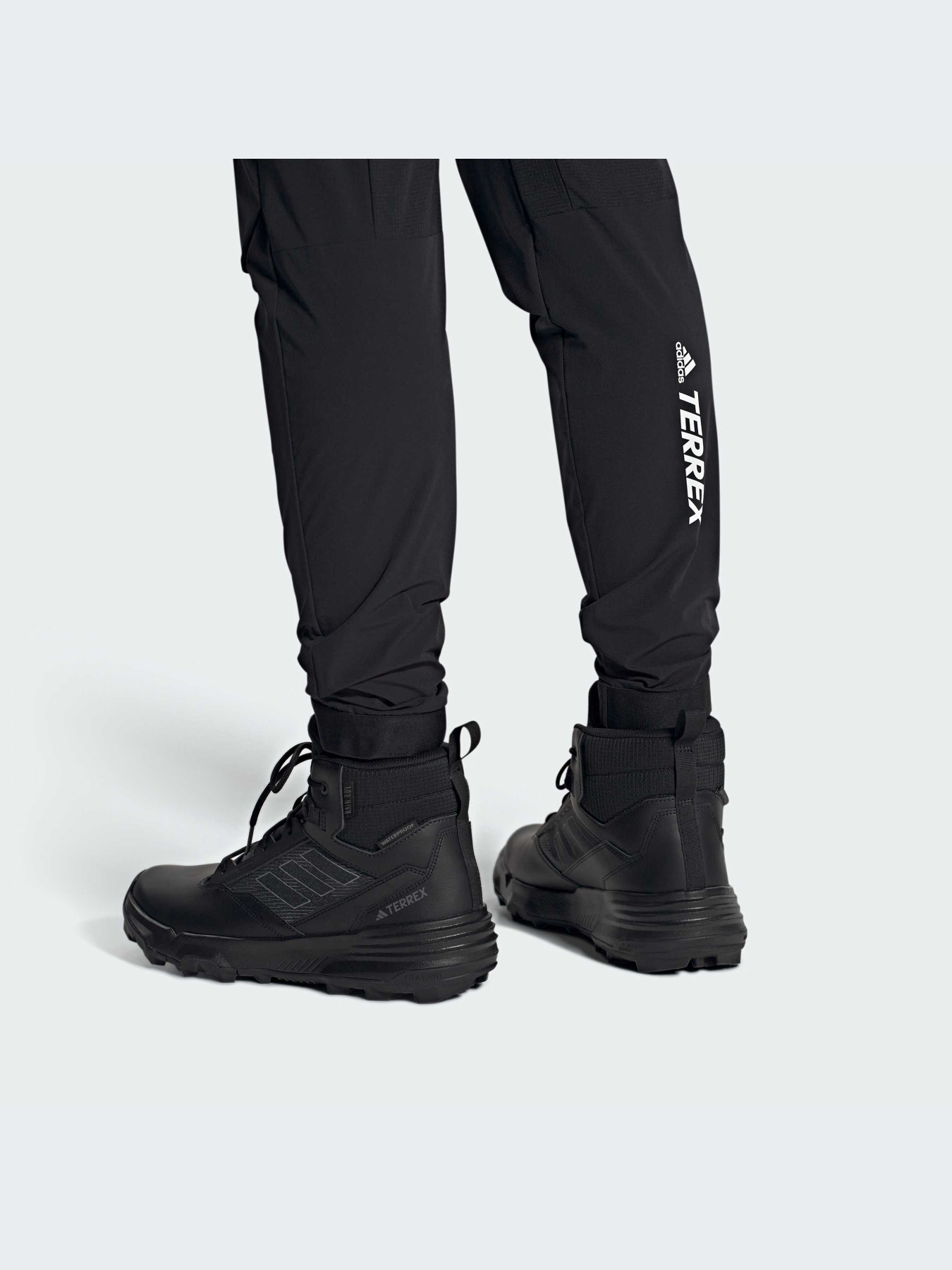 Ботинки и сапоги Adidas модель IF4977 Фото