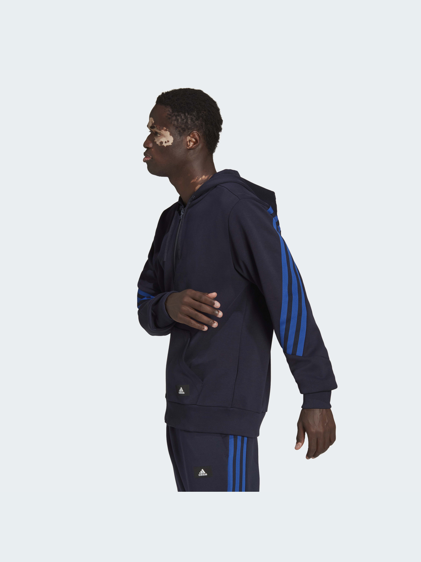 Худи и свитшоты Adidas 3 Stripes модель HC5248 Фото