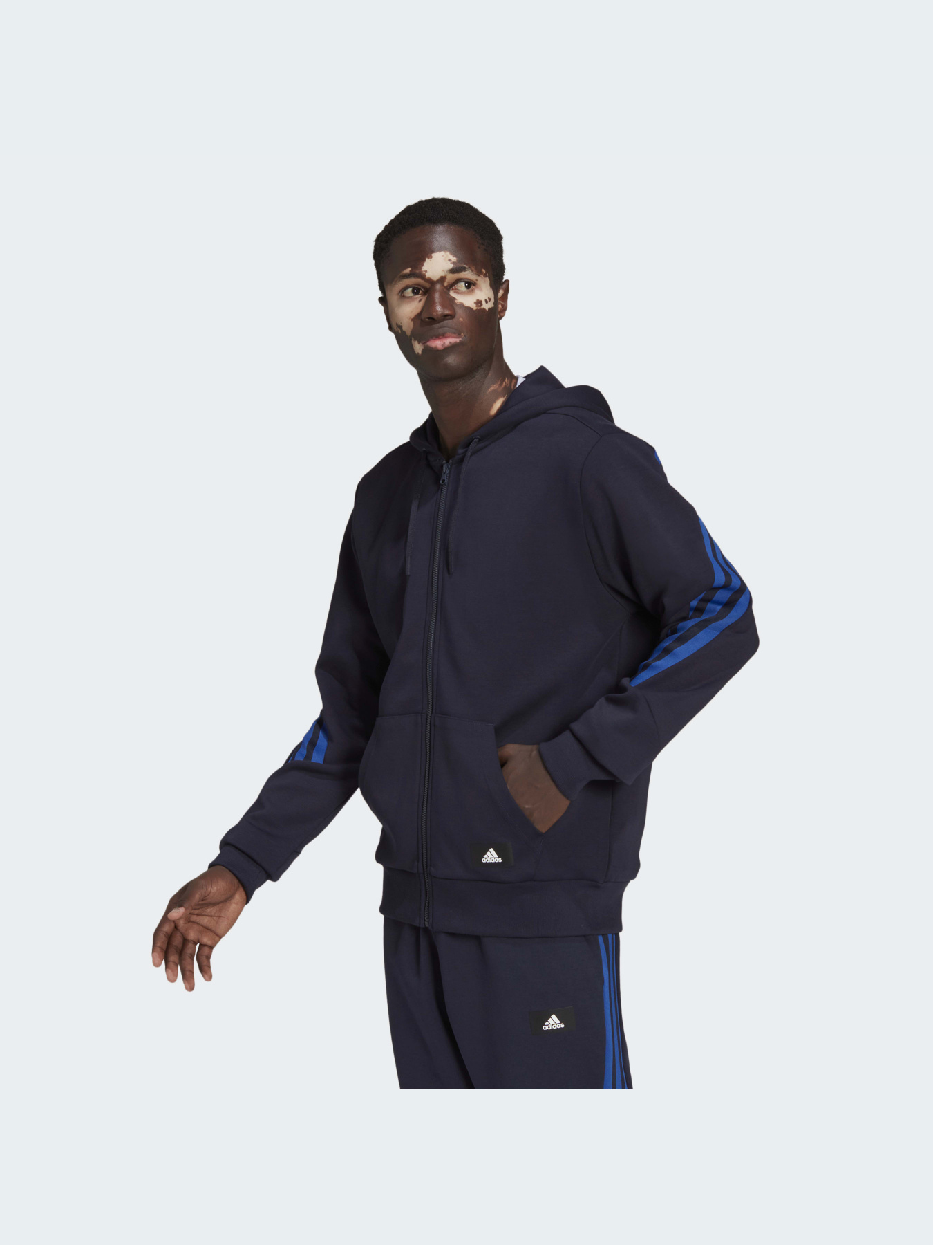 Худи и свитшоты Adidas 3 Stripes модель HC5248 Фото