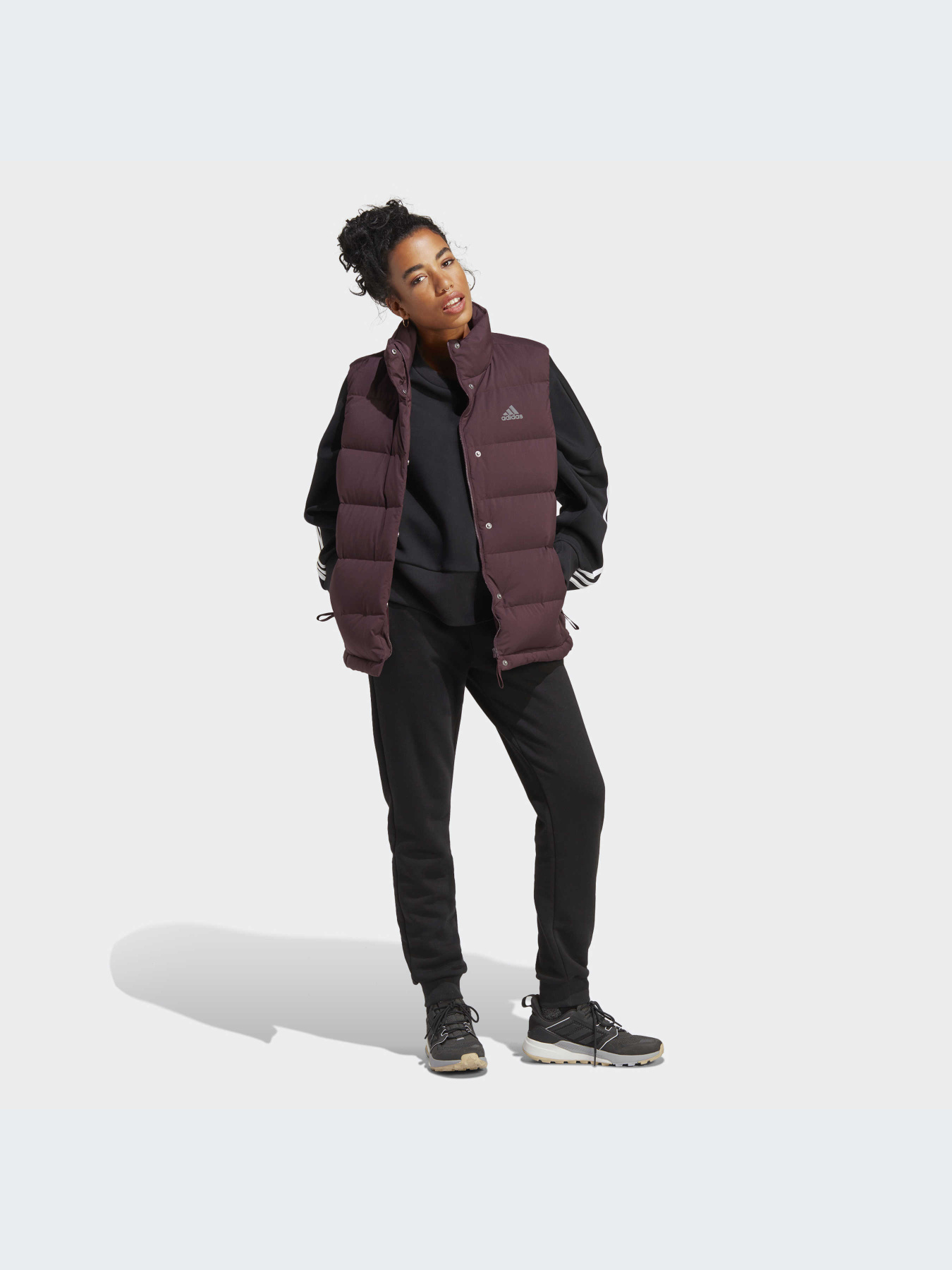 Куртки и дубленки Adidas модель HE1456 Куртки и дубленки Adidas модель HE1456 Фото
