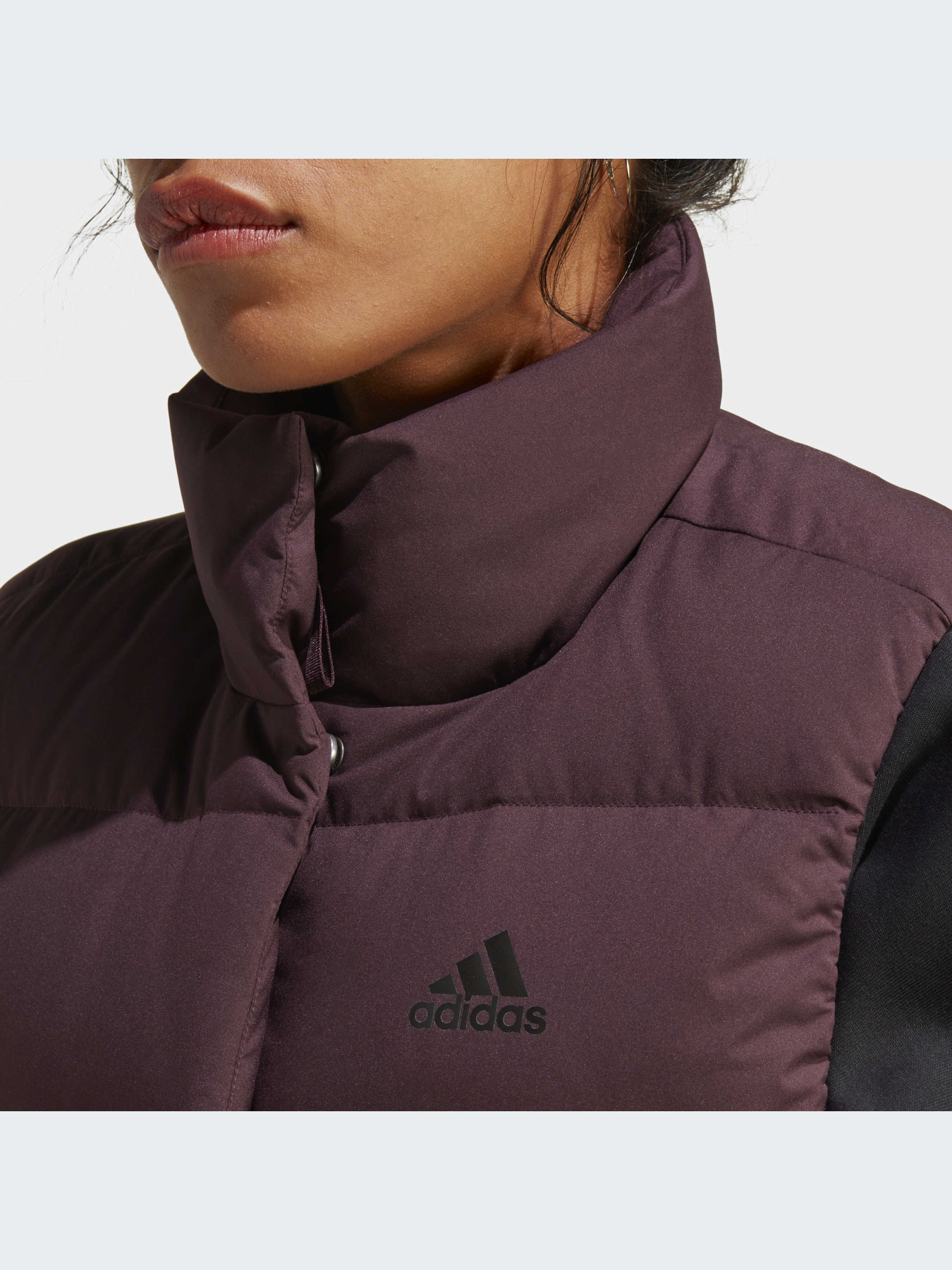 Куртки и дубленки Adidas модель HE1456 Куртки и дубленки Adidas модель HE1456 Фото