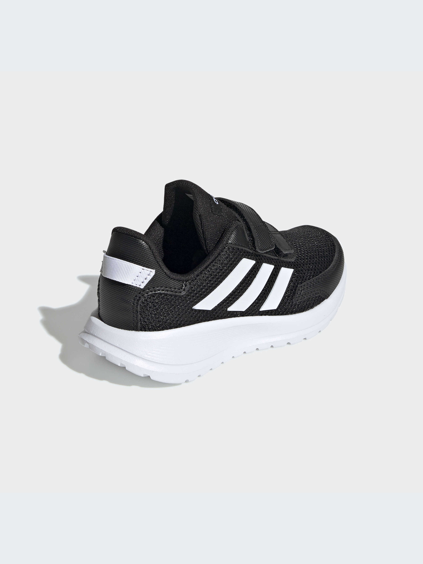 Кроссовки Adidas модель EG4146 Кроссовки Adidas модель EG4146 Фото