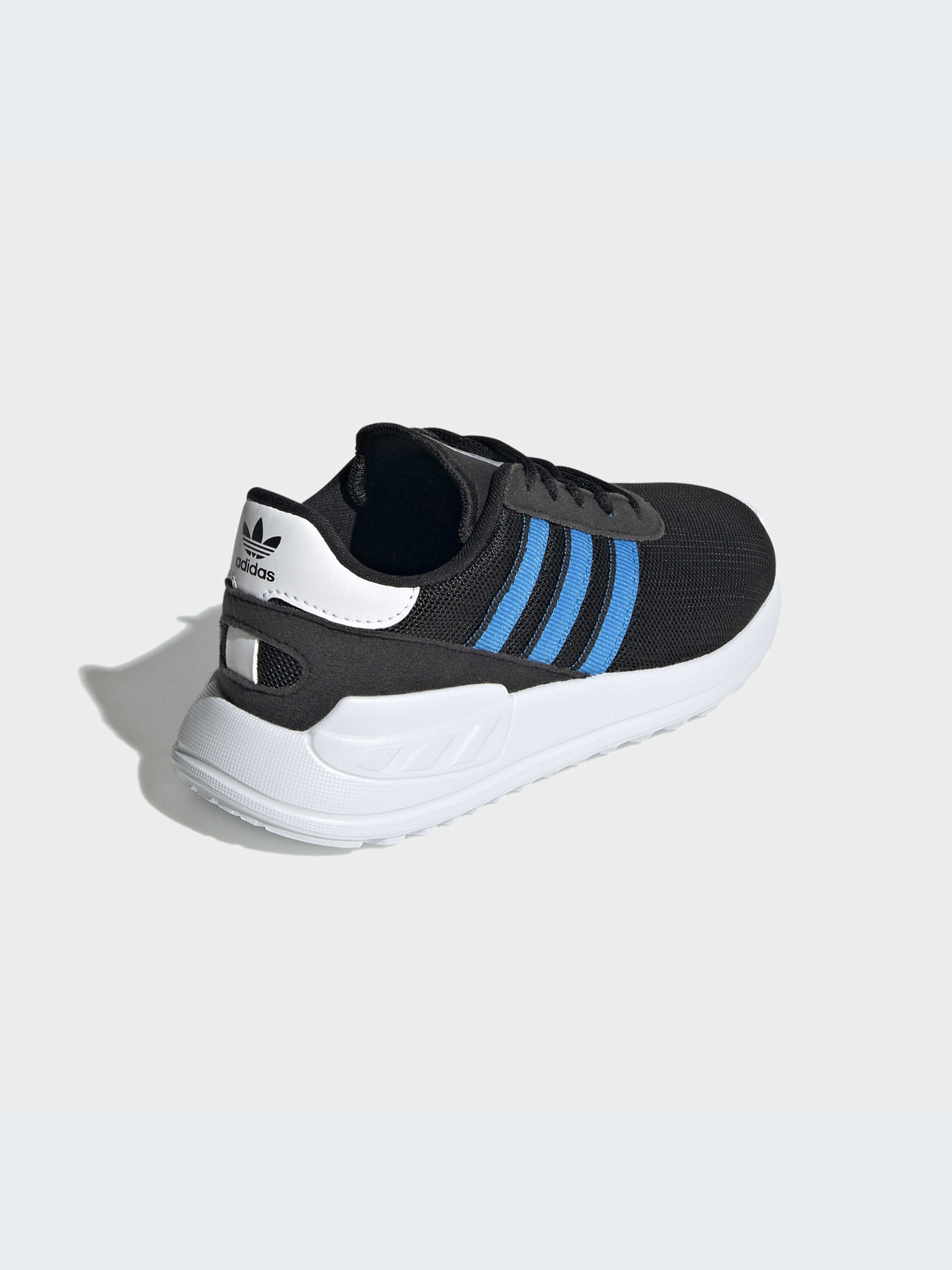 Кроссовки Adidas модель GZ4284 Кроссовки Adidas модель GZ4284 Фото
