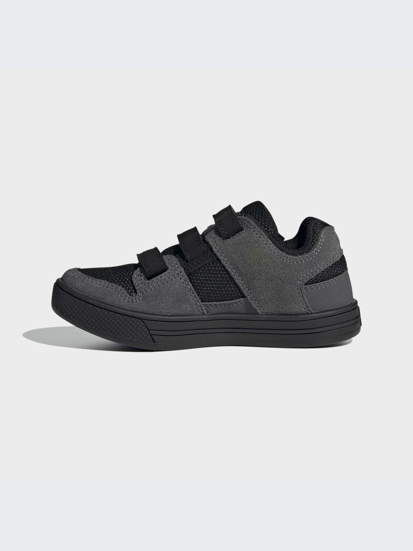 Кросівки Adidas модель FZ0430 Кросівки Adidas модель FZ0430 Фото