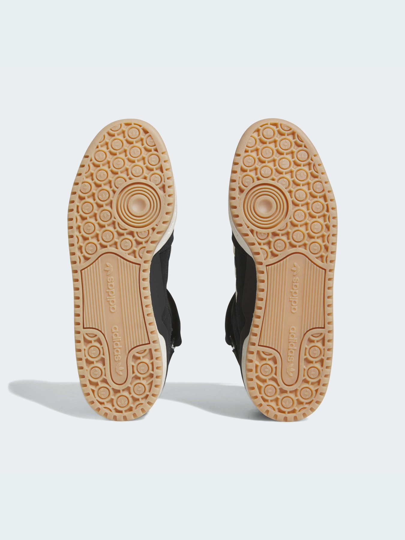 Кроссовки Adidas Forum модель FZ6252 Кроссовки Adidas Forum модель FZ6252 Фото