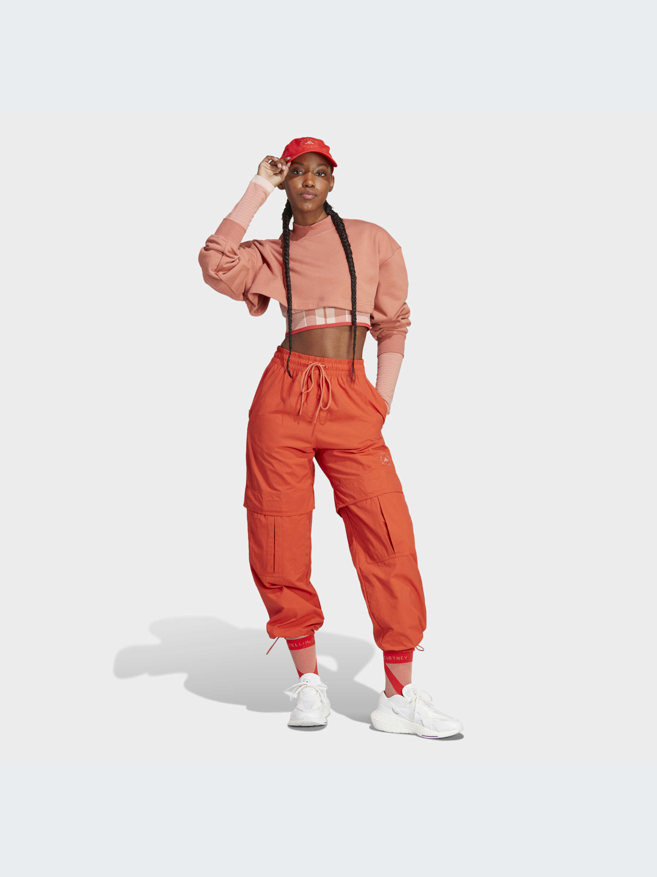 Худи и свитшоты Adidas модель HT1111 Фото