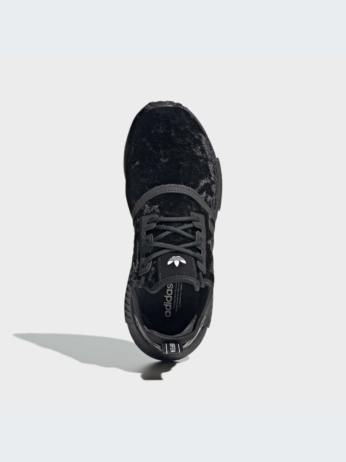 Кроссовки Adidas NMD модель GW5682 Кроссовки Adidas NMD модель GW5682 Фото