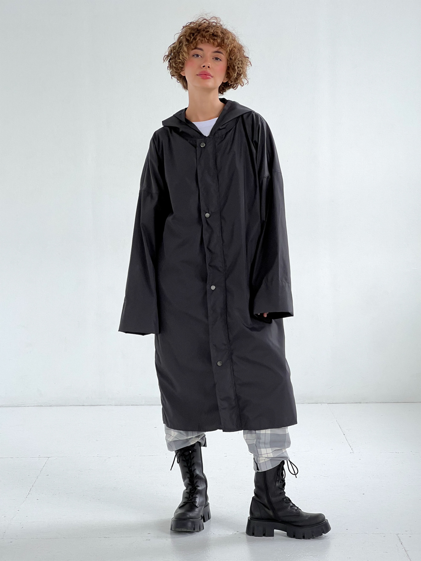 Пальта та плащі IJ модель ij-raincoat-grafit Пальта та плащі IJ модель ij-raincoat-grafit Фото