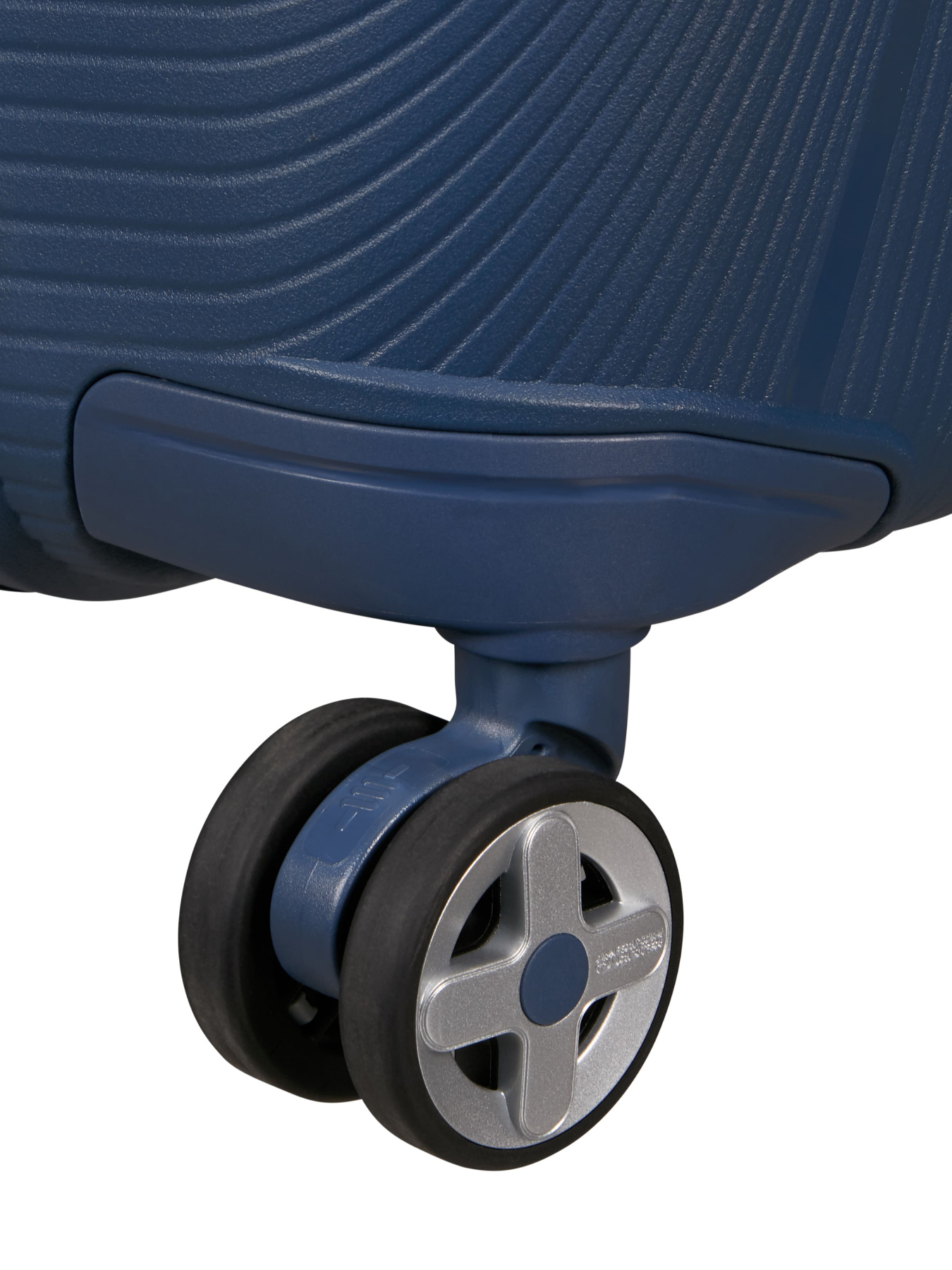 Дорожные сумки и чемоданы American Tourister модель MD541003 Фото