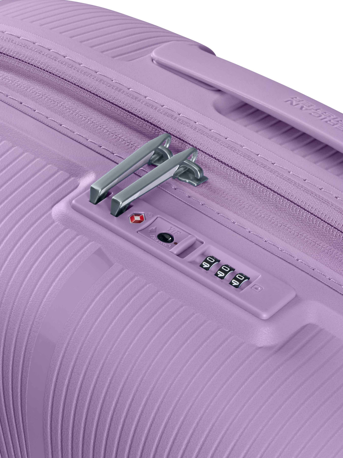 Дорожные сумки и чемоданы American Tourister модель MD581002 Фото
