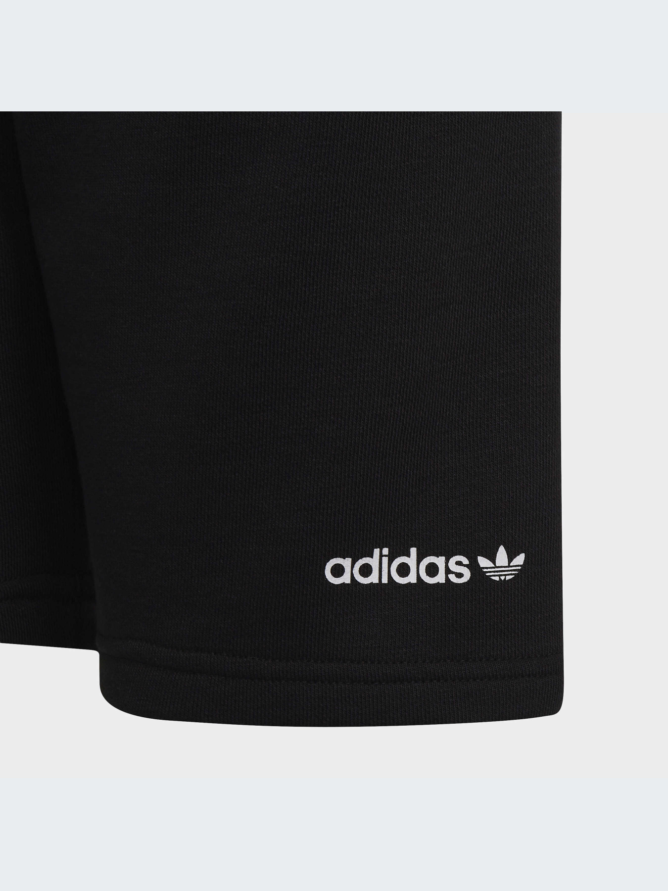 Шорти Adidas Graphics модель HF7447 Шорти Adidas Graphics модель HF7447 Фото