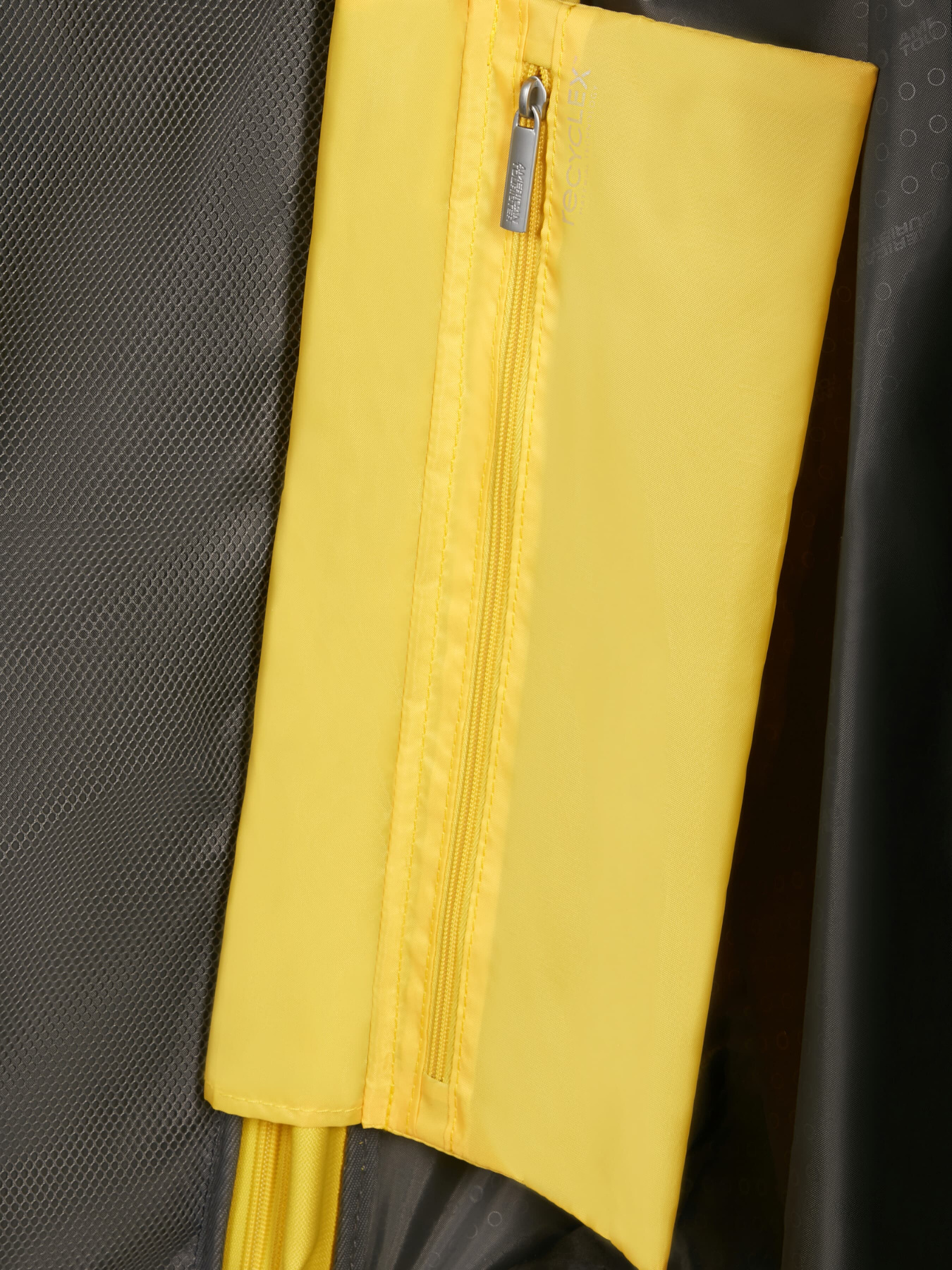 Дорожные сумки и чемоданы American Tourister модель MD506003 Фото
