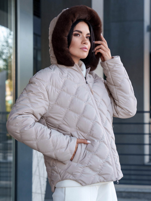 Куртки и дубленки Jadone Fashion модель Kurtka_Ember_bejevij Фото