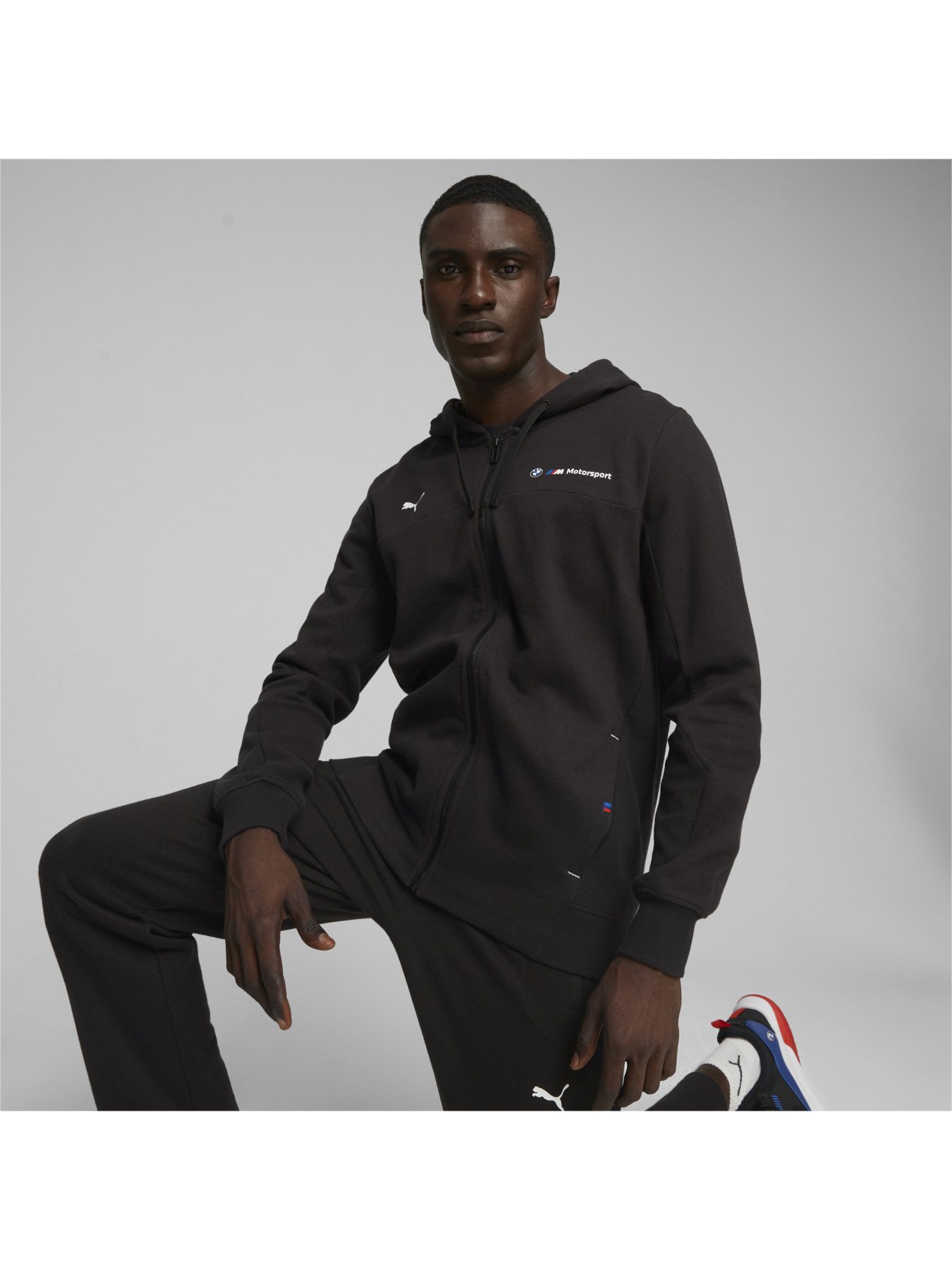 Худи и свитшоты PUMA Bmw Mms Hdd Sweat Jacket модель 621221 Худи и свитшоты PUMA Bmw Mms Hdd Sweat Jacket модель 621221 Фото