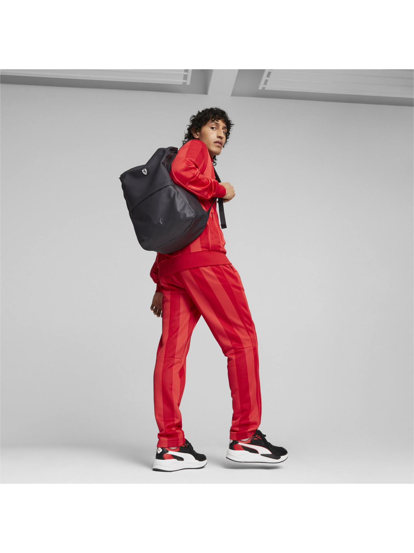 Рюкзаки PUMA Ferrari Sptwr Style Backpack модель 079826 Фото