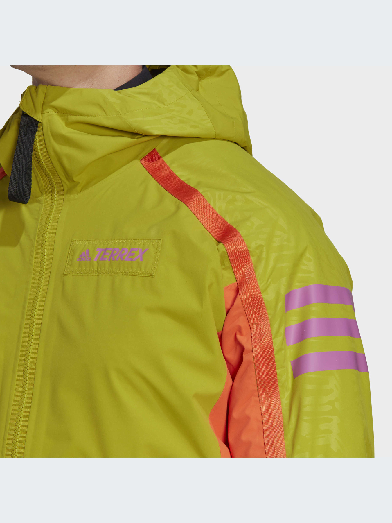 Куртки та дублянки Adidas модель HH9246 Куртки та дублянки Adidas модель HH9246 Фото