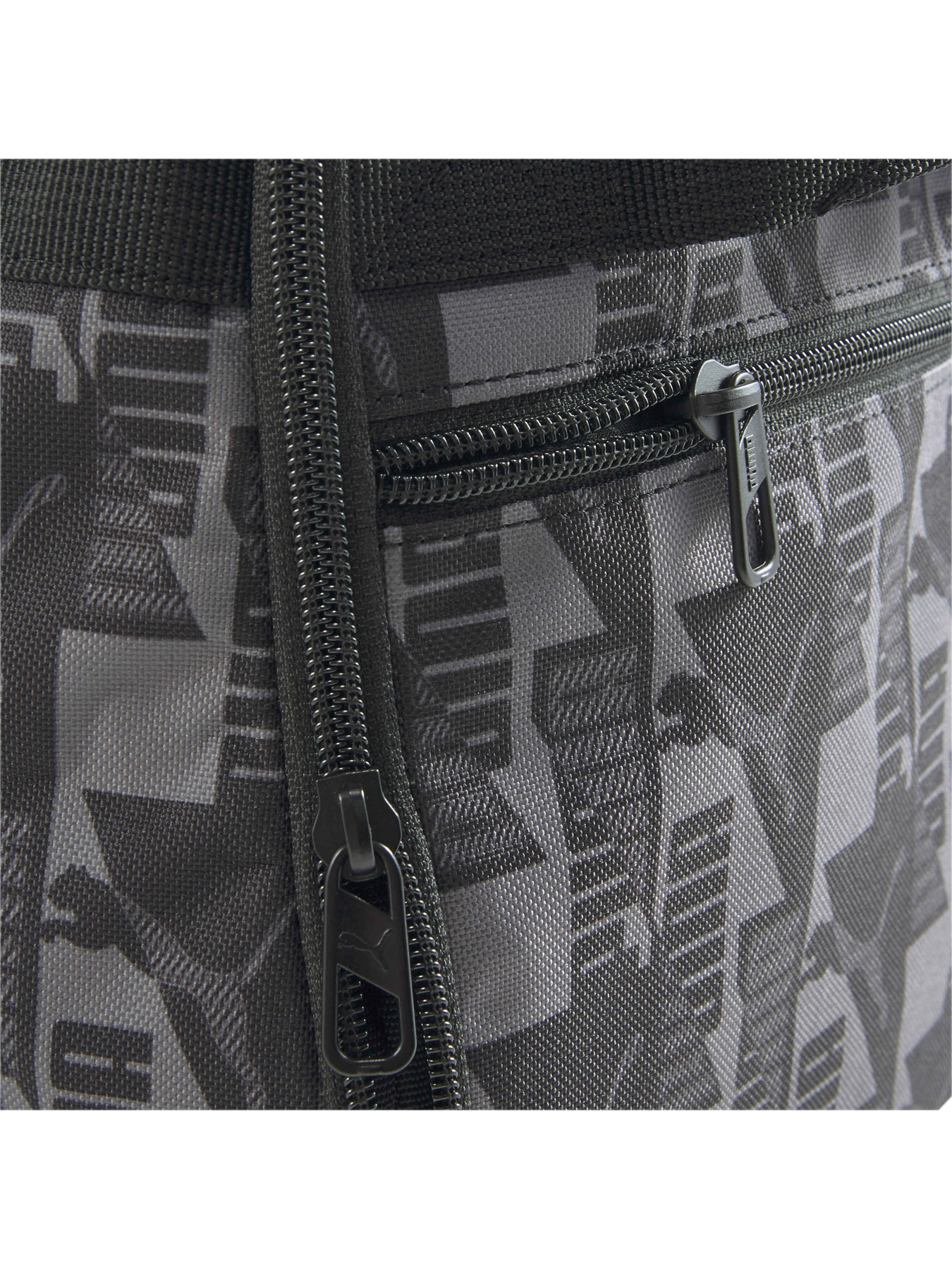 Сумки PUMA Challenger Duffel Bag S модель 076620 Сумки PUMA Challenger Duffel Bag S модель 076620 Фото