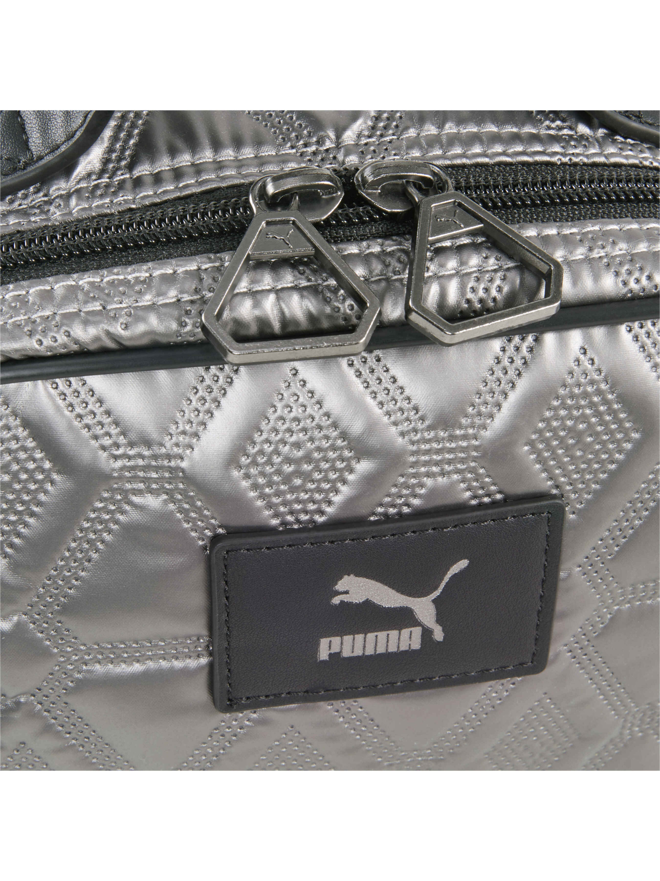Сумки PUMA Classics Archive Boxy X-body модель 079919 Сумки PUMA Classics Archive Boxy X-body модель 079919 Фото