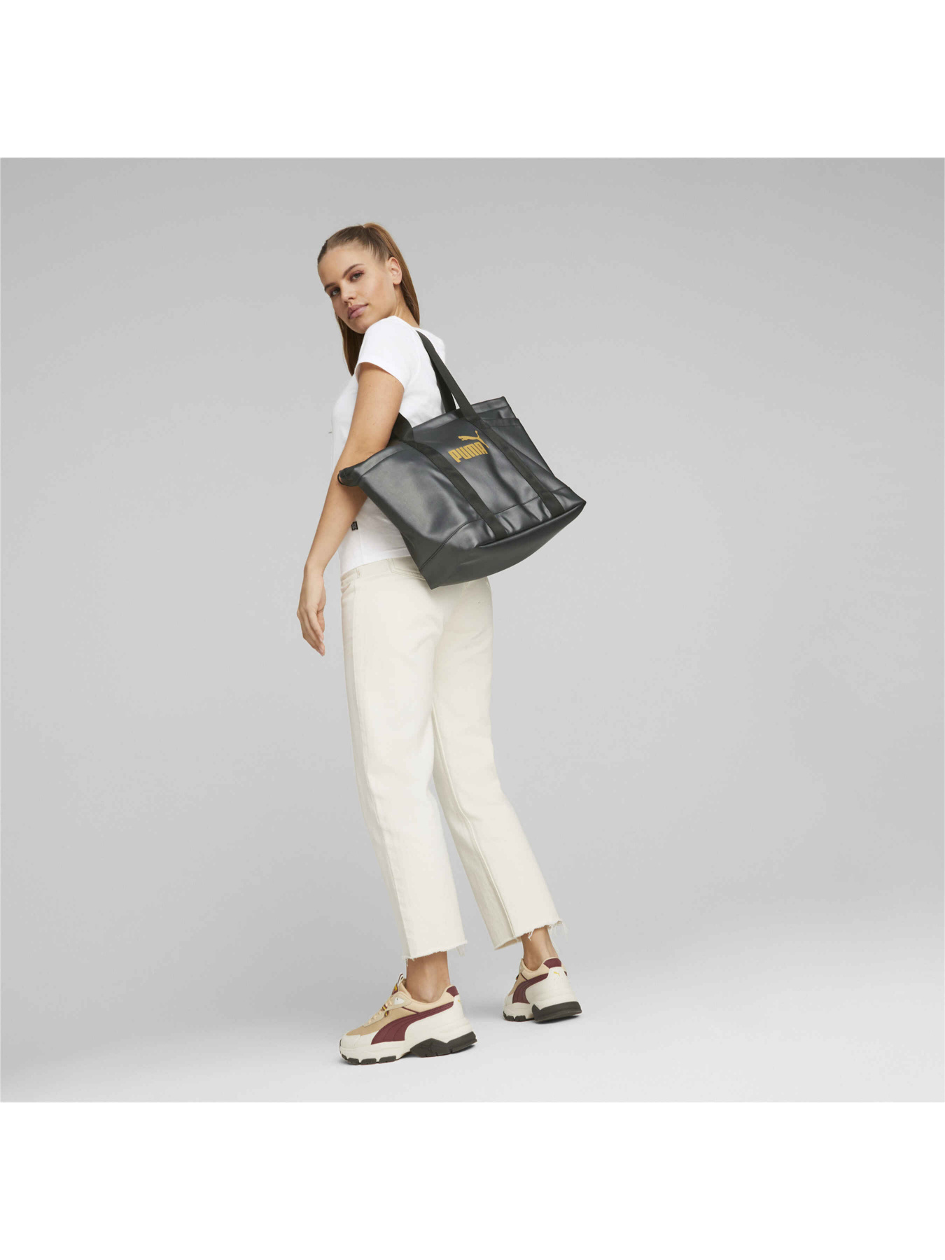 Сумки PUMA Core Up Large Shopper модель 079477 Сумки PUMA Core Up Large Shopper модель 079477 Фото