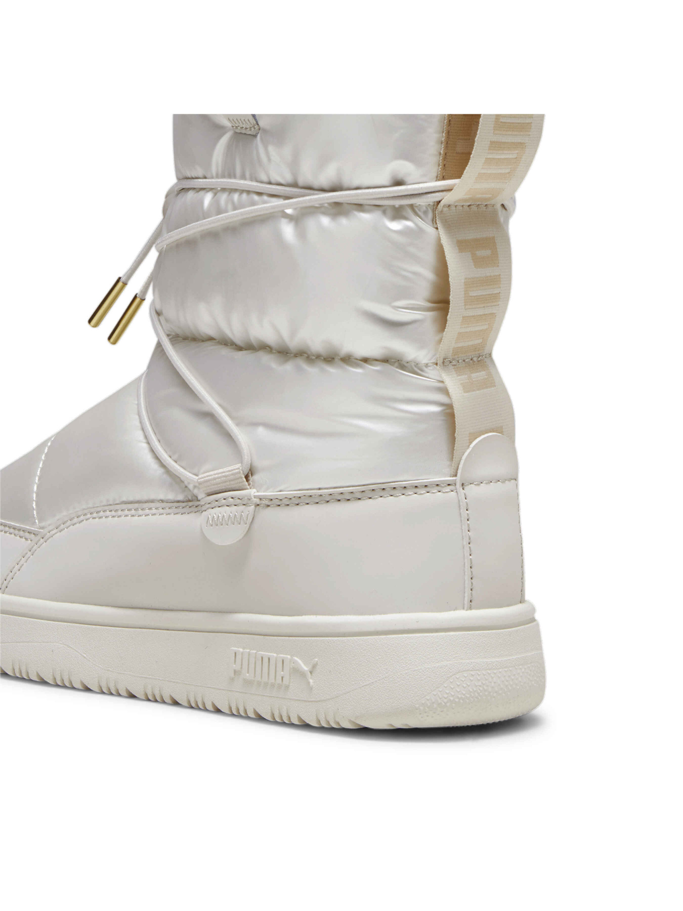 Черевики та чоботи PUMA Snowbae Wns Patent модель 393931 Черевики та чоботи PUMA Snowbae Wns Patent модель 393931 Фото