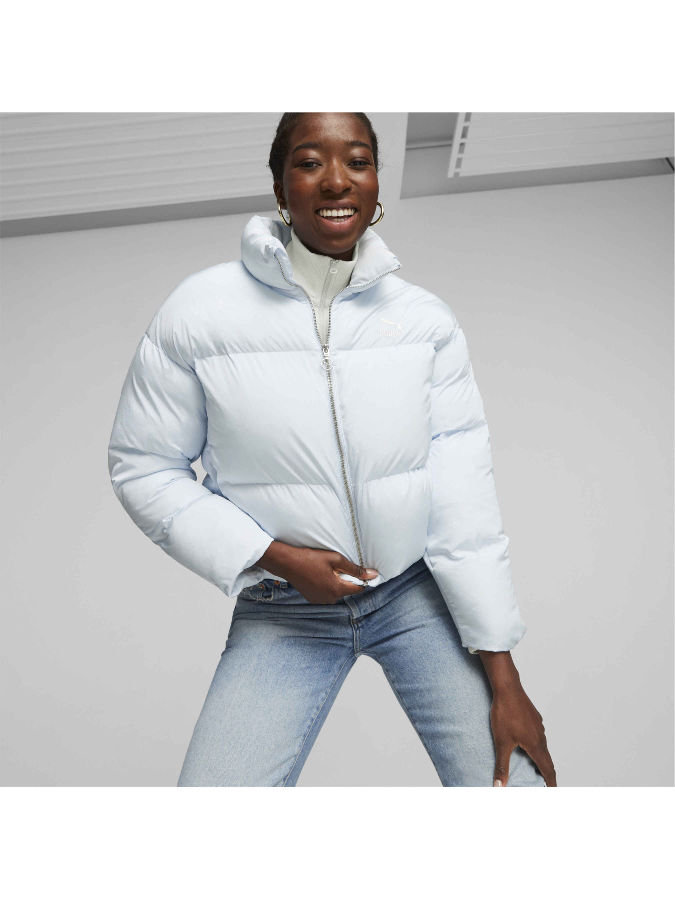 Куртки и дубленки PUMA Classics Oversized Puffer модель 621693 Фото