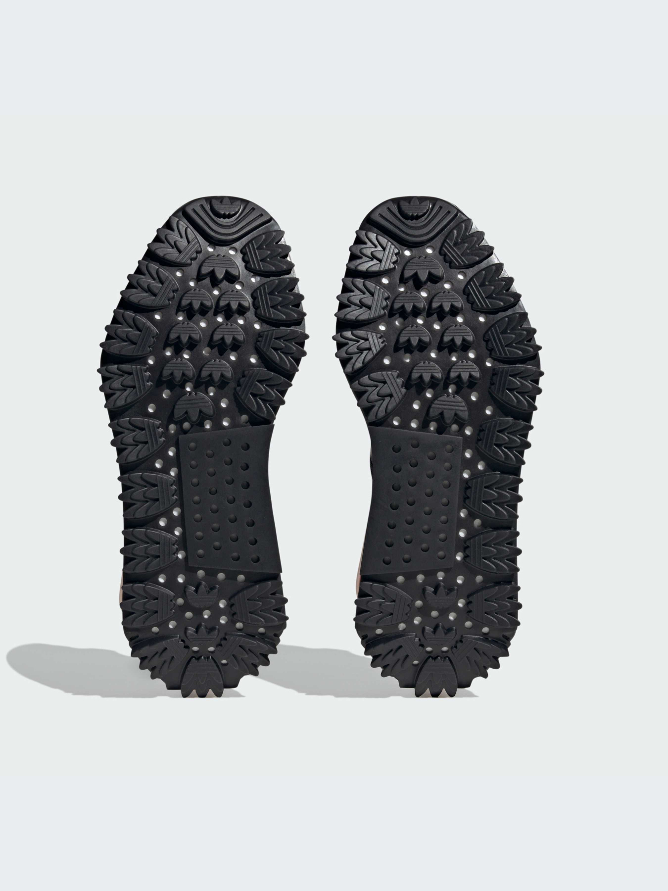 Кроссовки Adidas NMD модель IE4588 Фото
