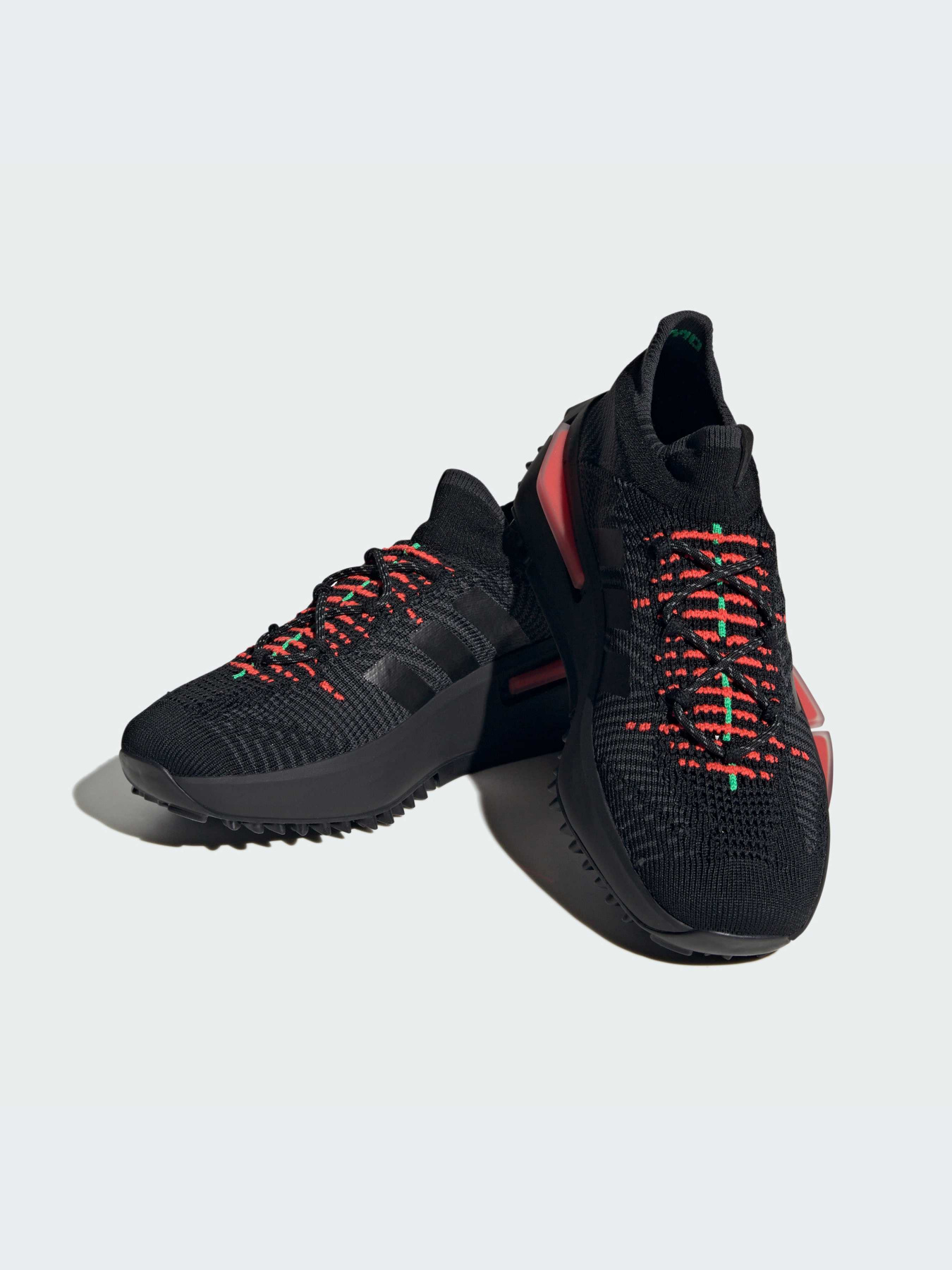 Кроссовки Adidas NMD модель IE4588 Фото
